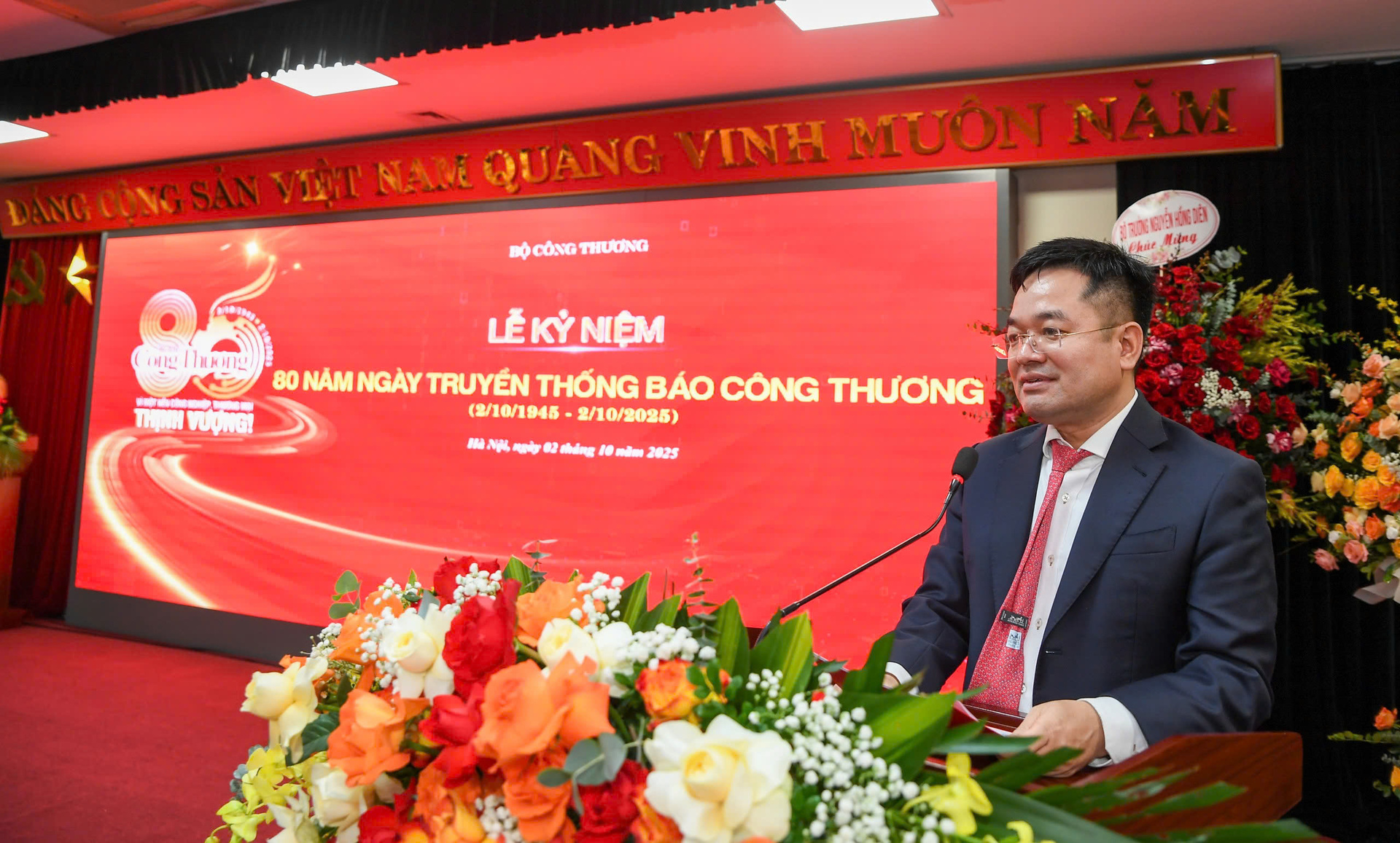 Tổng Biên tập Báo Công Thương Nguyễn Văn Minh phát biểu tại Lễ kỷ niệm.