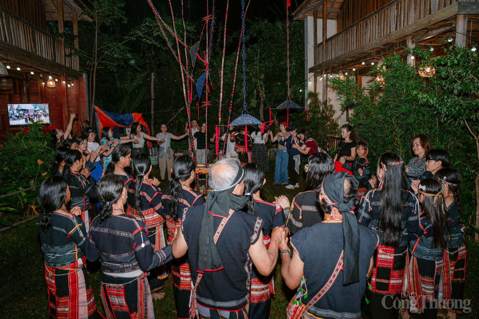 Về Gia Lai xem người Ba Na làm du lịch cộng đồng - 15