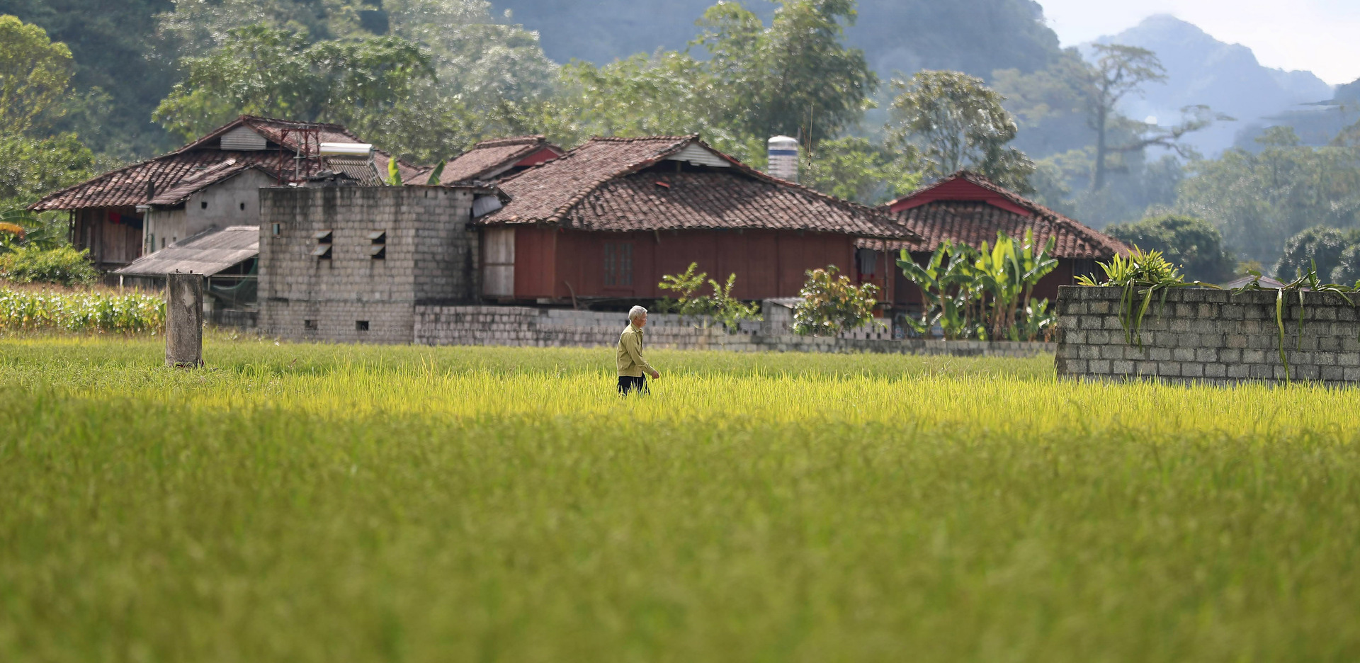 Khung cảnh bình yên tại ngôi làng du lịch tốt nhất thế giới.