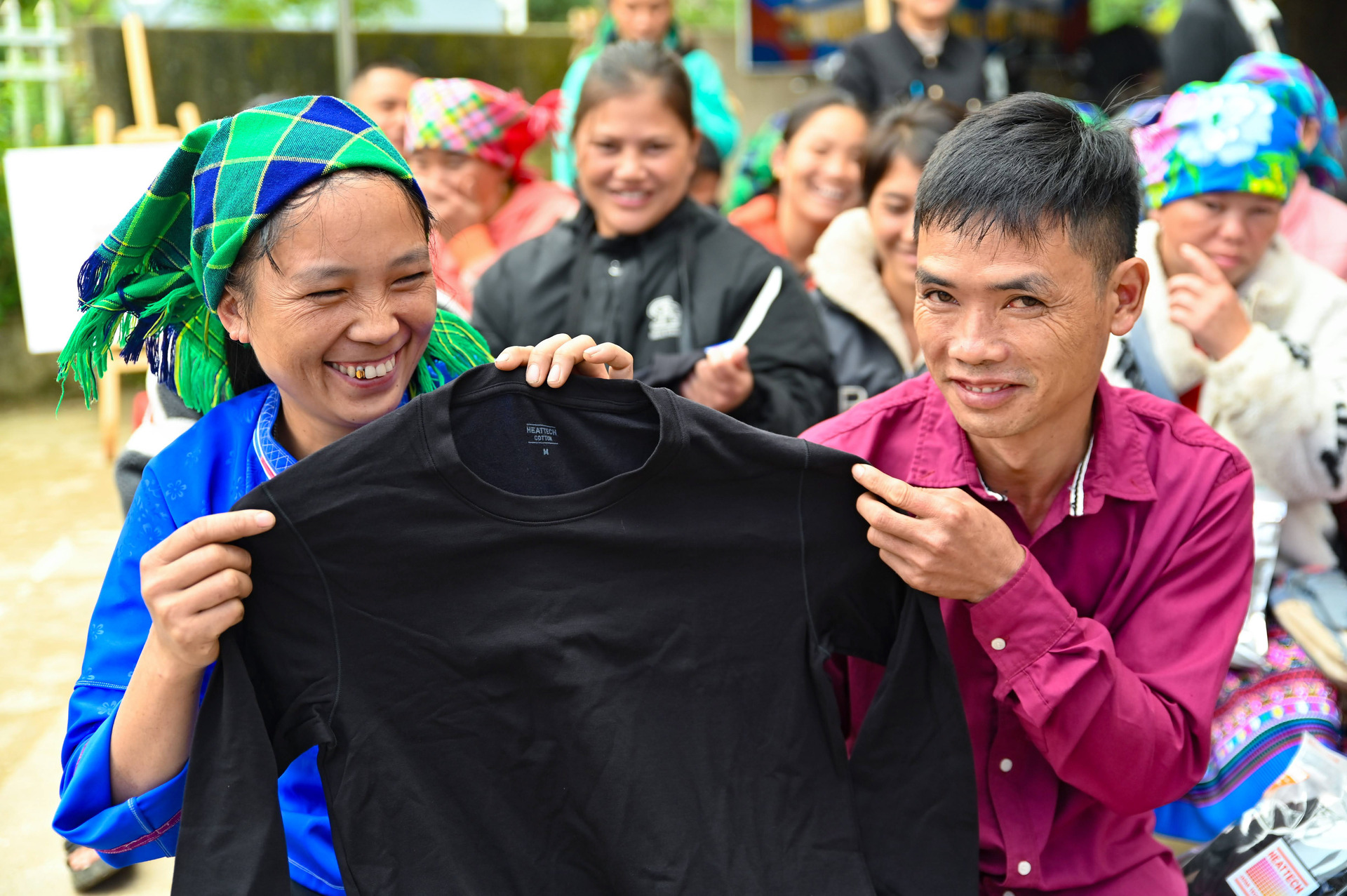Tặng nhà bán trú và hàng nghìn áo giữ nhiệt cho đồng bào dân tộc Tuyên Quang - 20