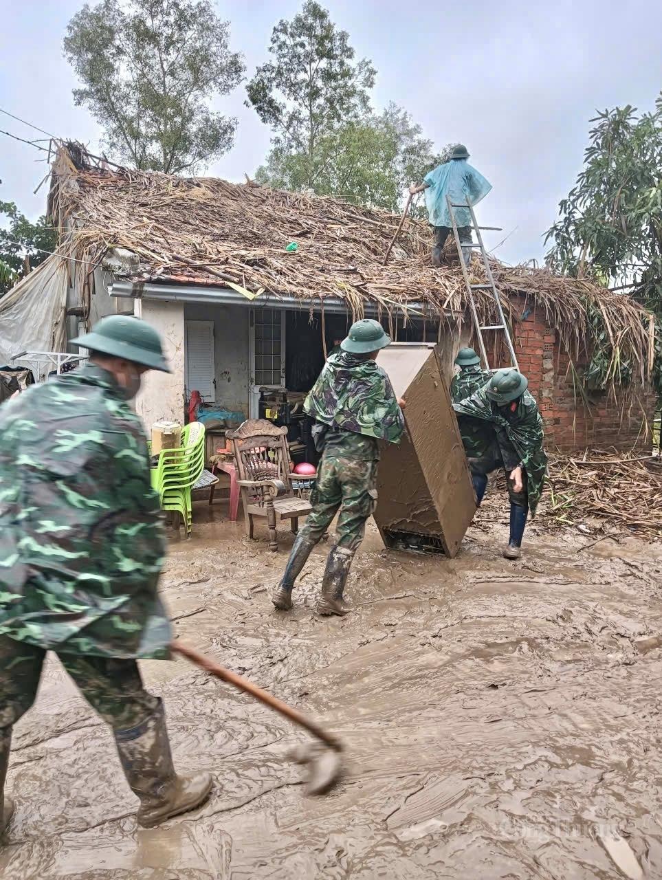 Giữa thiên tai, nghĩa tình quân dân thành điểm tựa - 10