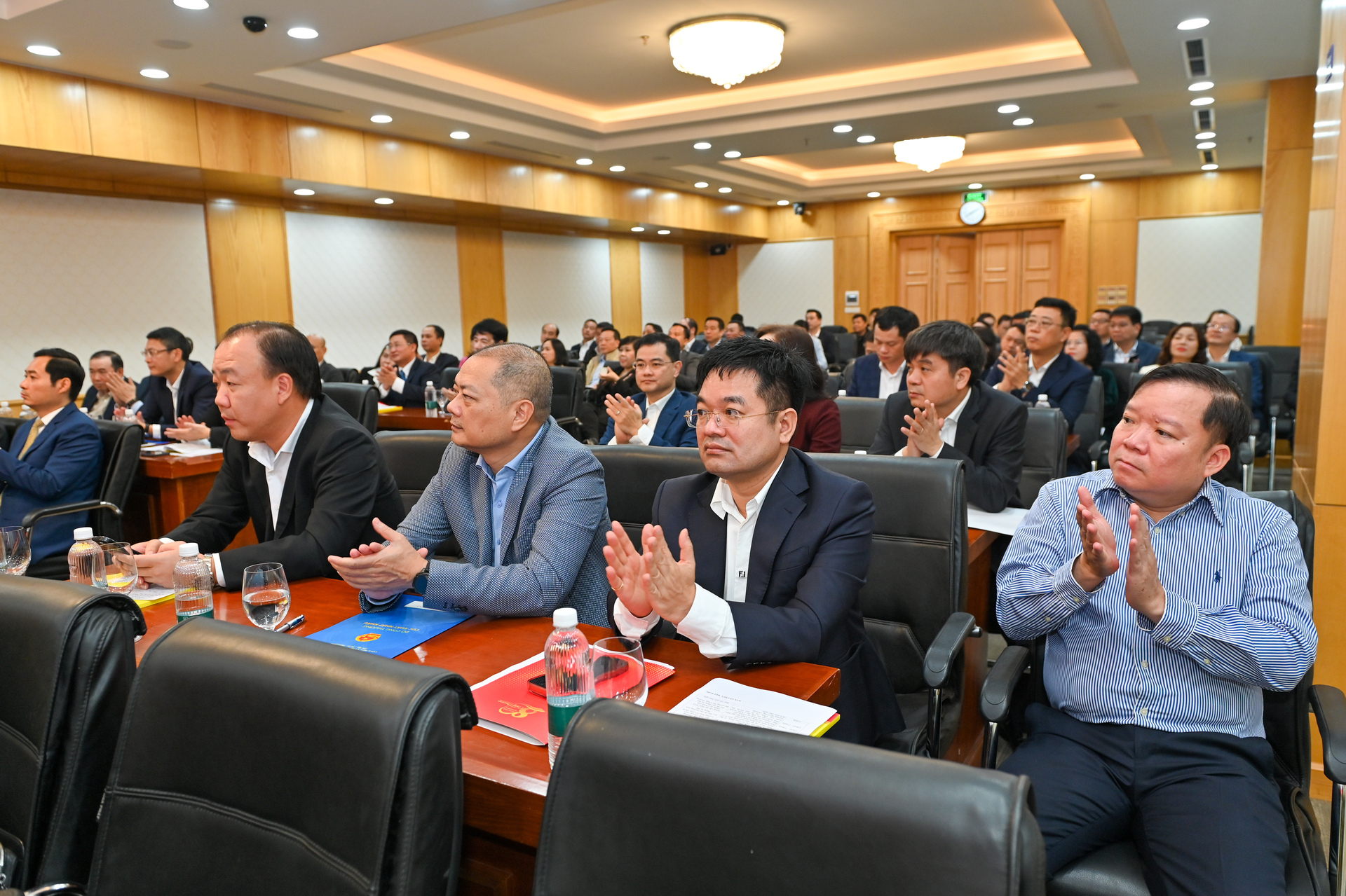 Chùm ảnh: Hội nghị tổng kết công tác Đảng năm 2025 và triển khai nhiệm vụ năm 2026 của Đảng bộ Bộ Công Thương - 6