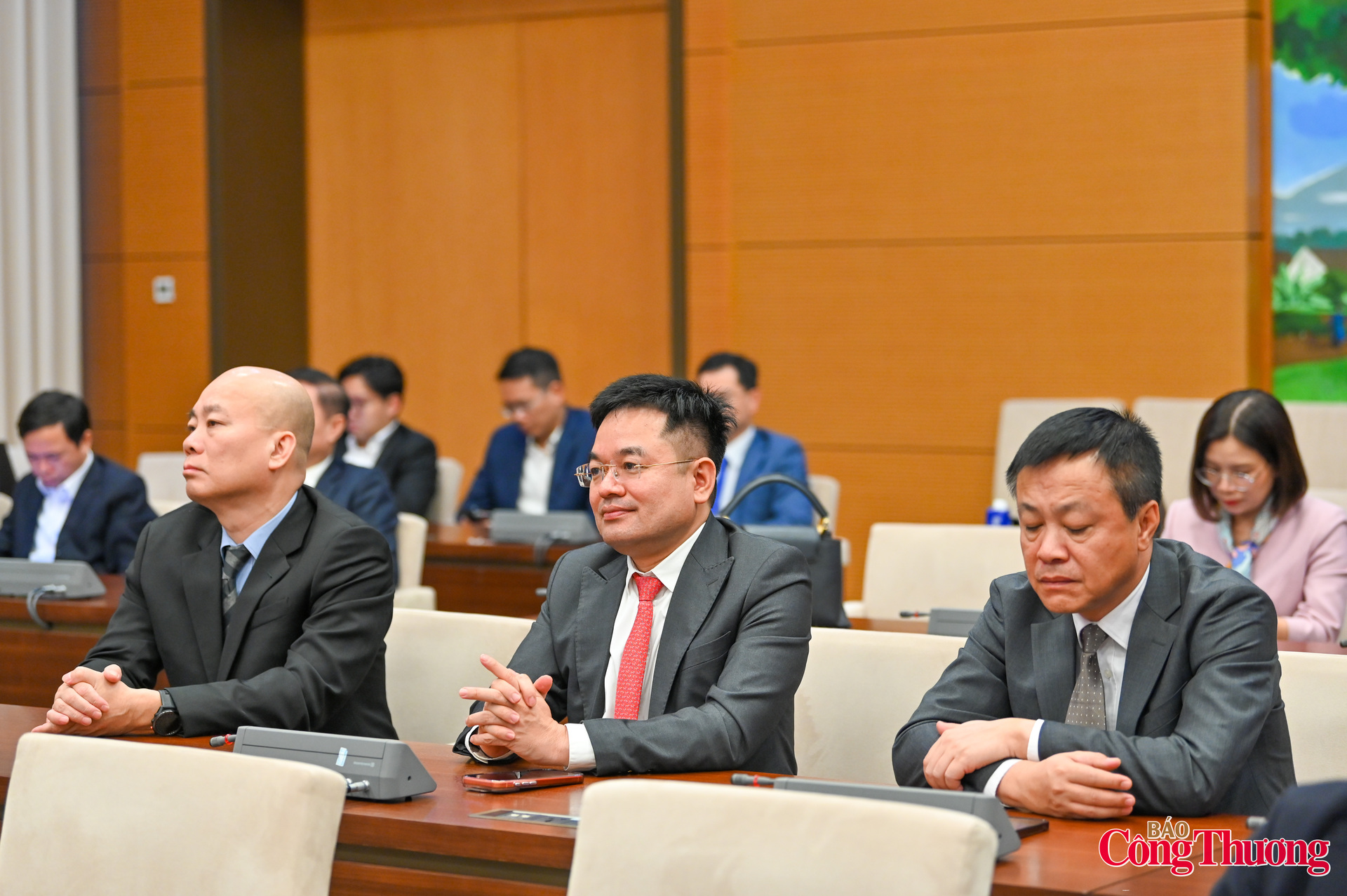 Các đại biểu tham dự hội nghị.