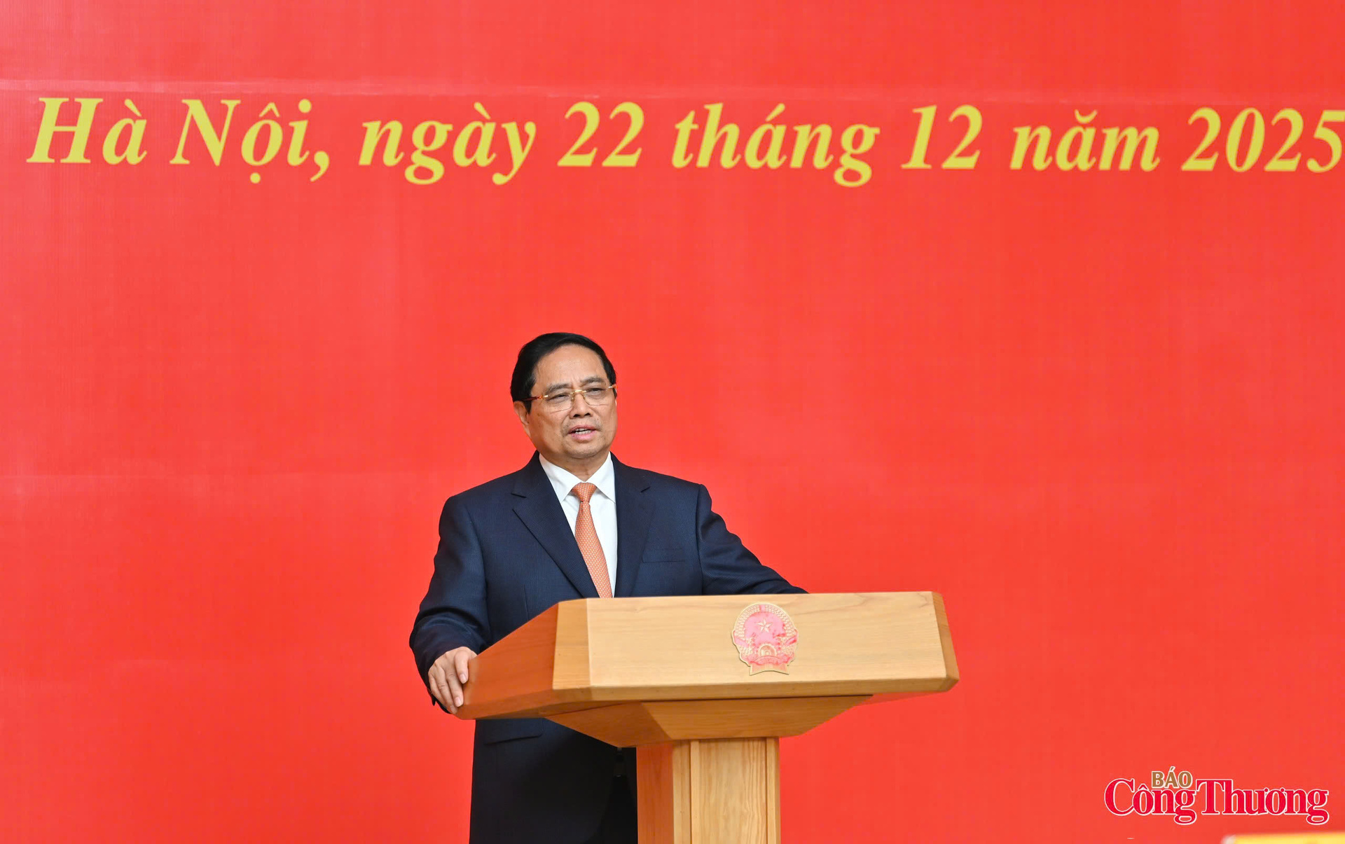 Thủ tướng Phạm Minh Chính tin tưởng, trên cương vị mới, trọng trách mới, đồng chí Lê Mạnh Hùng sẽ hoàn thành xuất sắc nhiệm vụ, đưa ngành Công Thương phát triển vững mạnh, cùng đất nước tiến vào kỷ nguyên vươn mình.