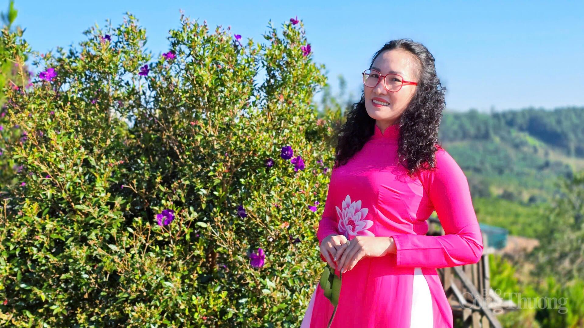 Người dân phố núi Pleiku nô nức 'check-in' ngày đầu năm - 8