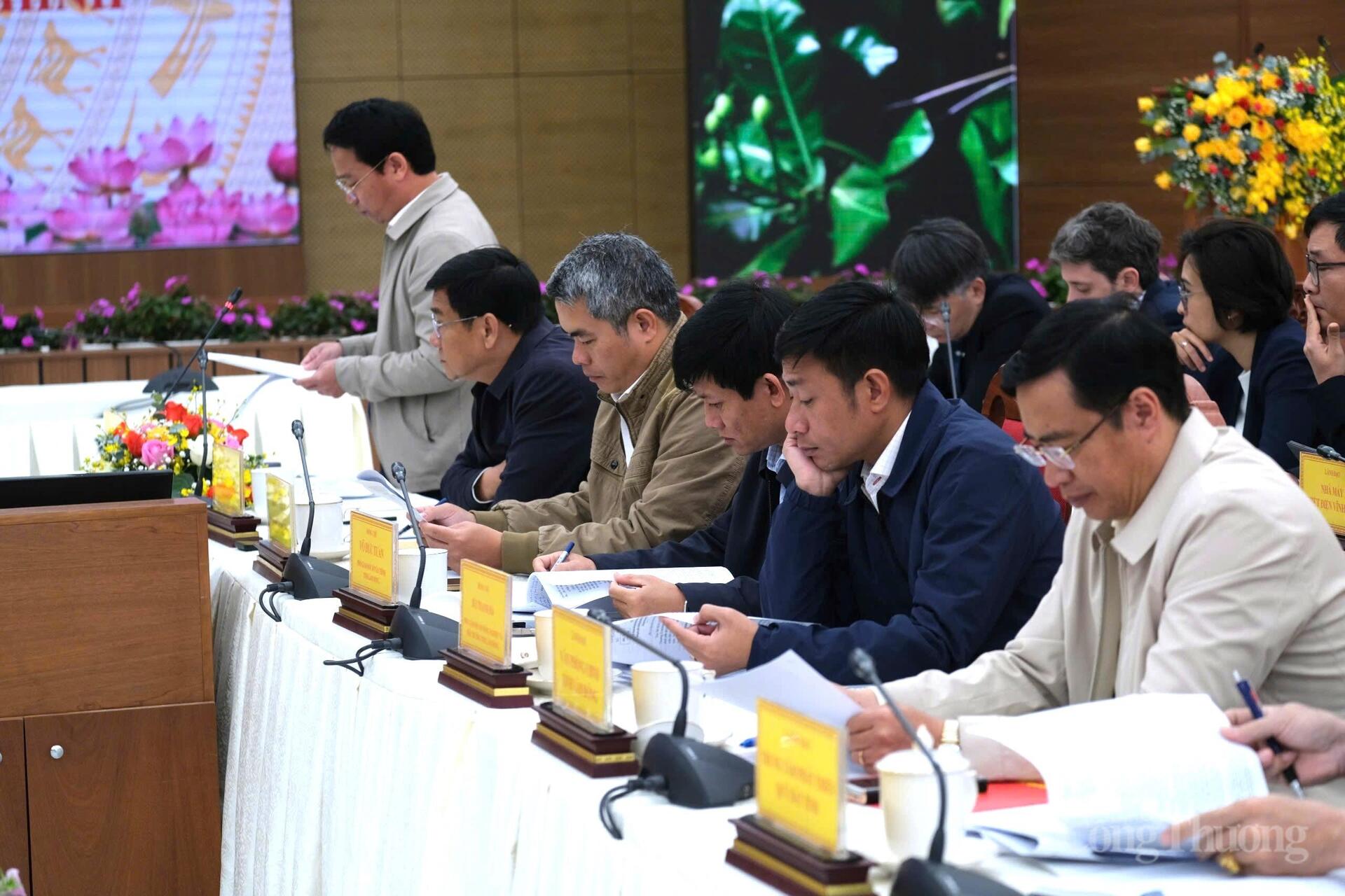 Các đại biểu tham dự buổi làm việc. Ảnh: Lê Sơn