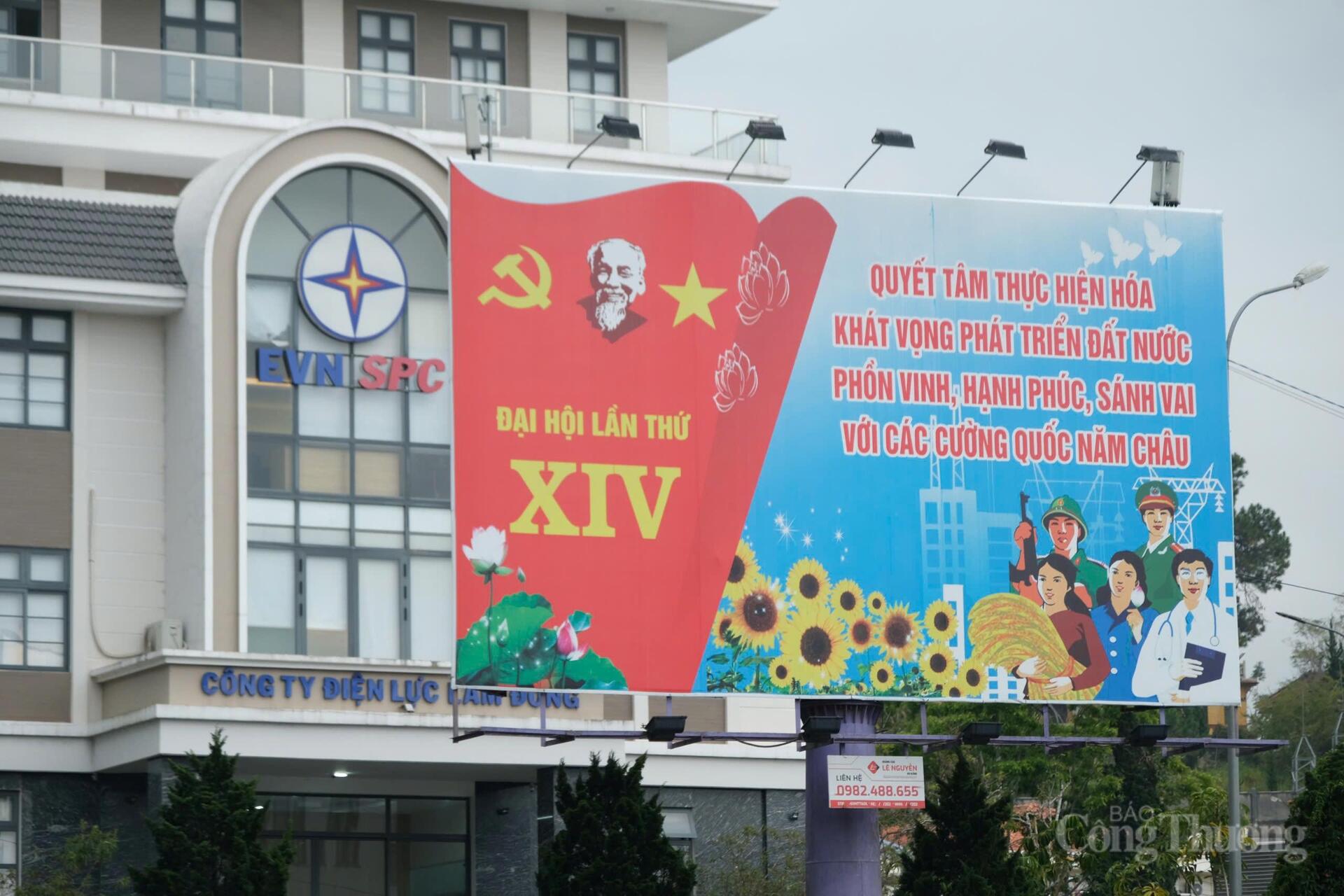 Tuyên truyền Đại hội XIV góp phần củng cố niềm tin của Nhân dân đối với Đảng. Ảnh: Lê Sơn