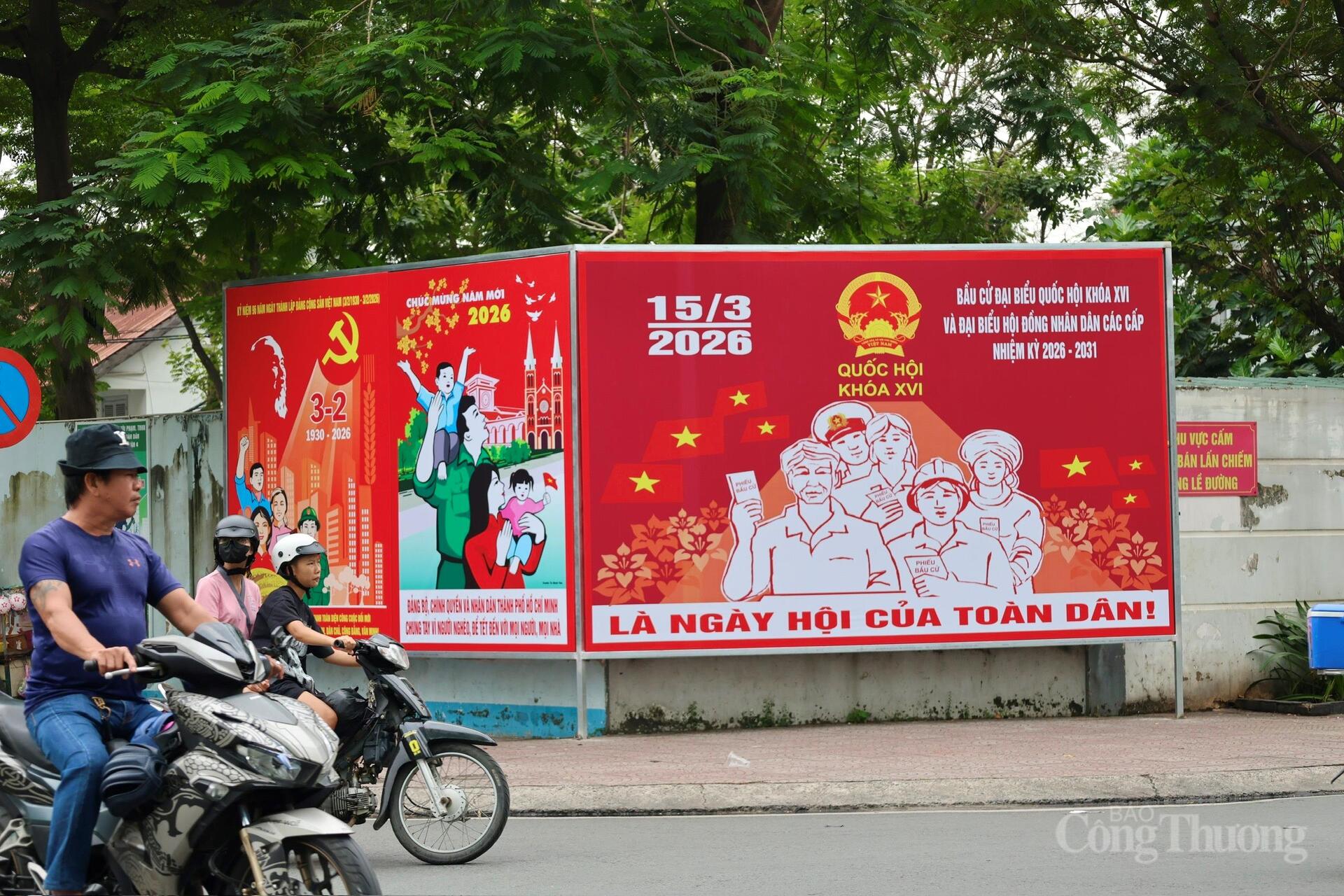 TP. Hồ Chí Minh: Rực rỡ, khí thế hướng tới Đại hội XIV của Đảng - 16