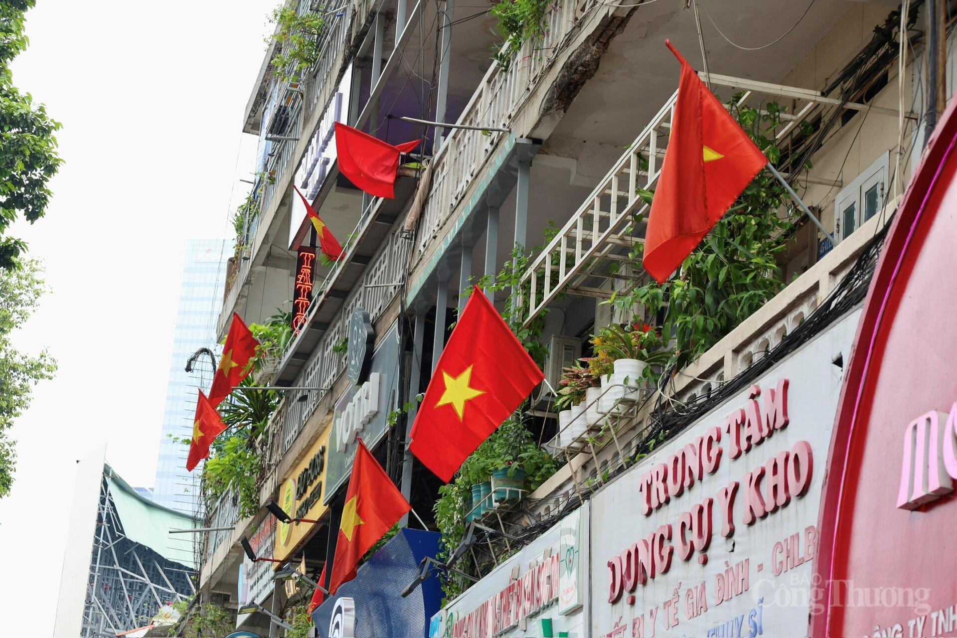 TP. Hồ Chí Minh: Rực rỡ, khí thế hướng tới Đại hội XIV của Đảng - 17