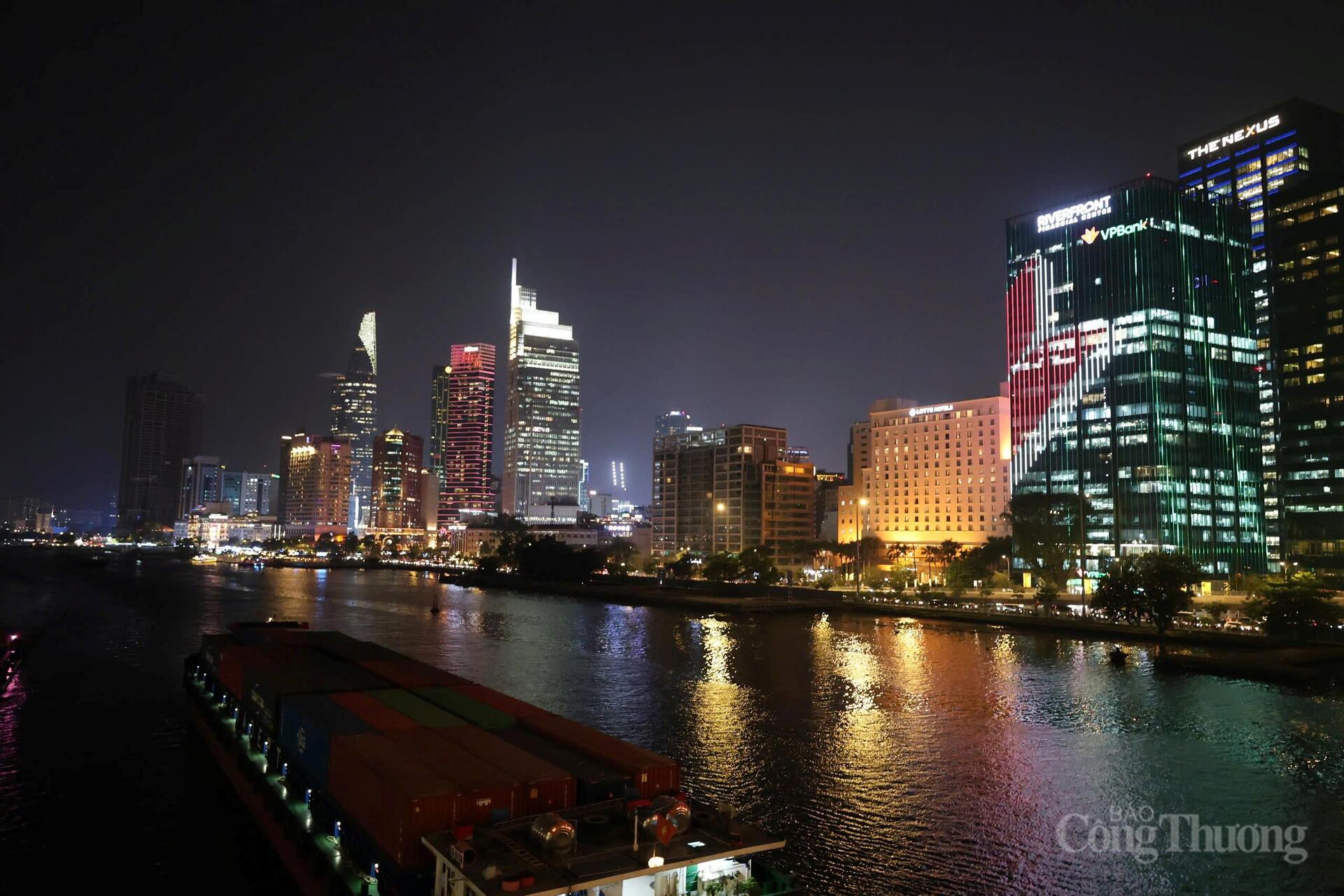 TP. Hồ Chí Minh: Rực rỡ, khí thế hướng tới Đại hội XIV của Đảng - 14