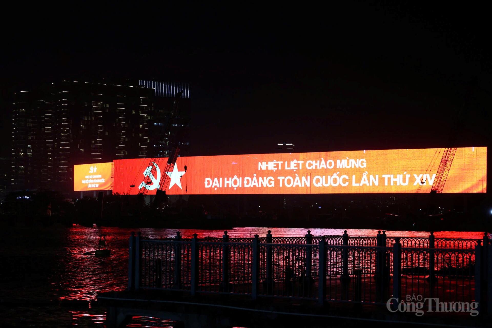 TP. Hồ Chí Minh: Rực rỡ, khí thế hướng tới Đại hội XIV của Đảng - 15