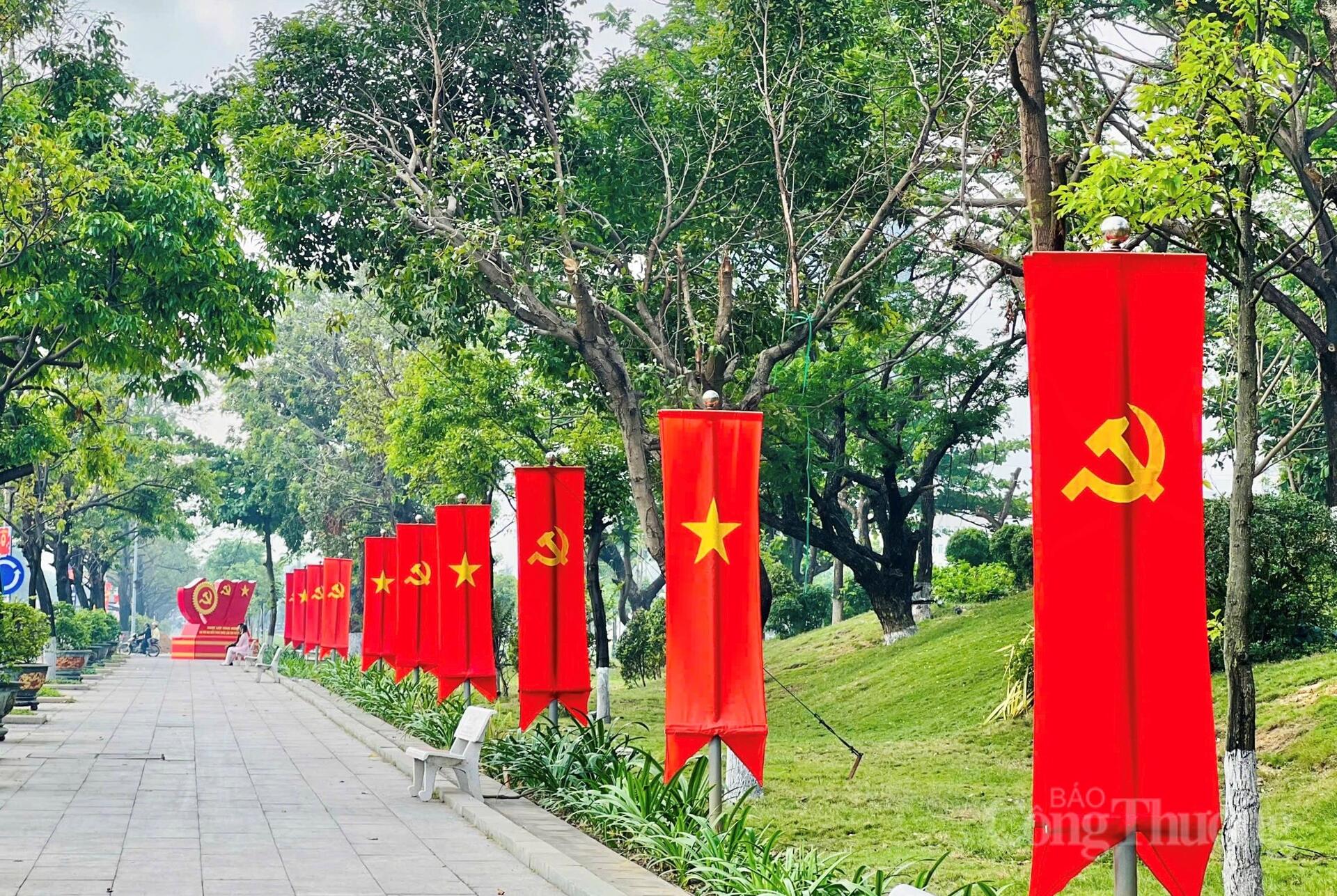 Gia Lai rực sắc cờ hoa chào mừng Đại hội lần thứ XIV của Đảng - 6