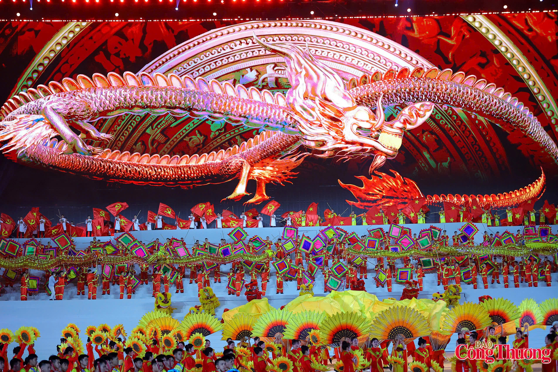 Chương trình nghệ thuật đặc biệt 'Dưới lá cờ vẻ vang của Đảng' - 5