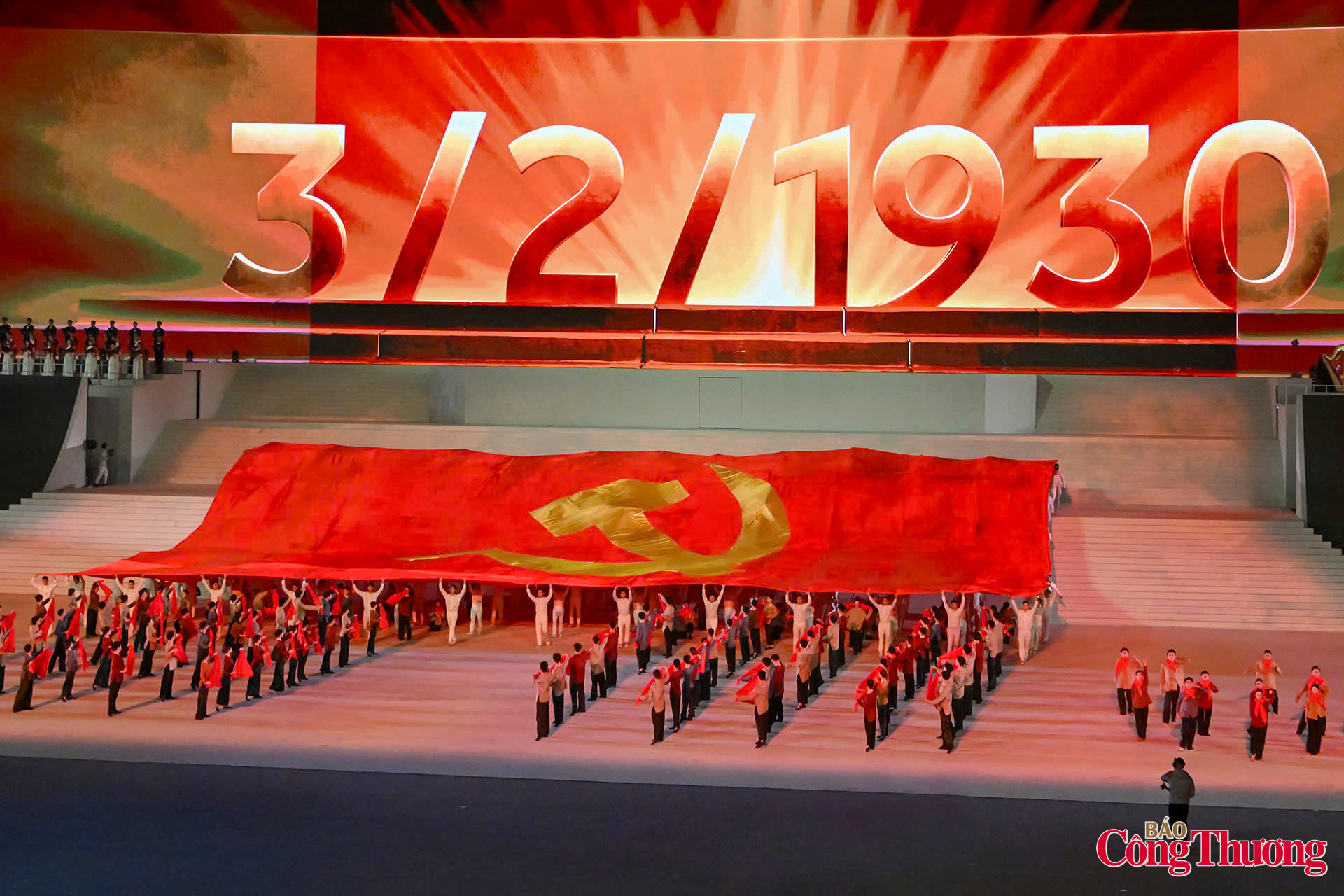 Chương trình nghệ thuật đặc biệt 'Dưới lá cờ vẻ vang của Đảng' - 8