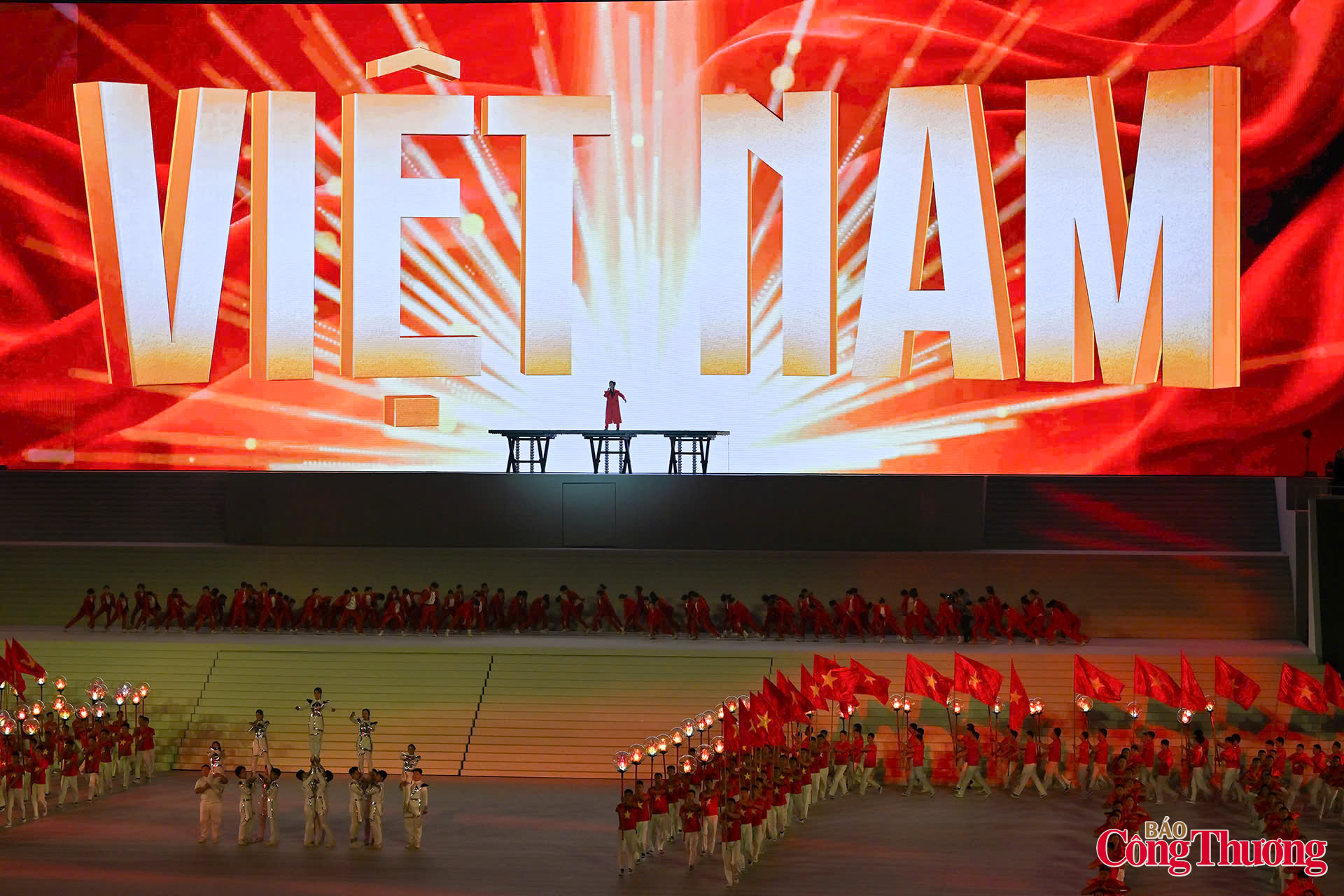Chương trình nghệ thuật đặc biệt 'Dưới lá cờ vẻ vang của Đảng' - 15