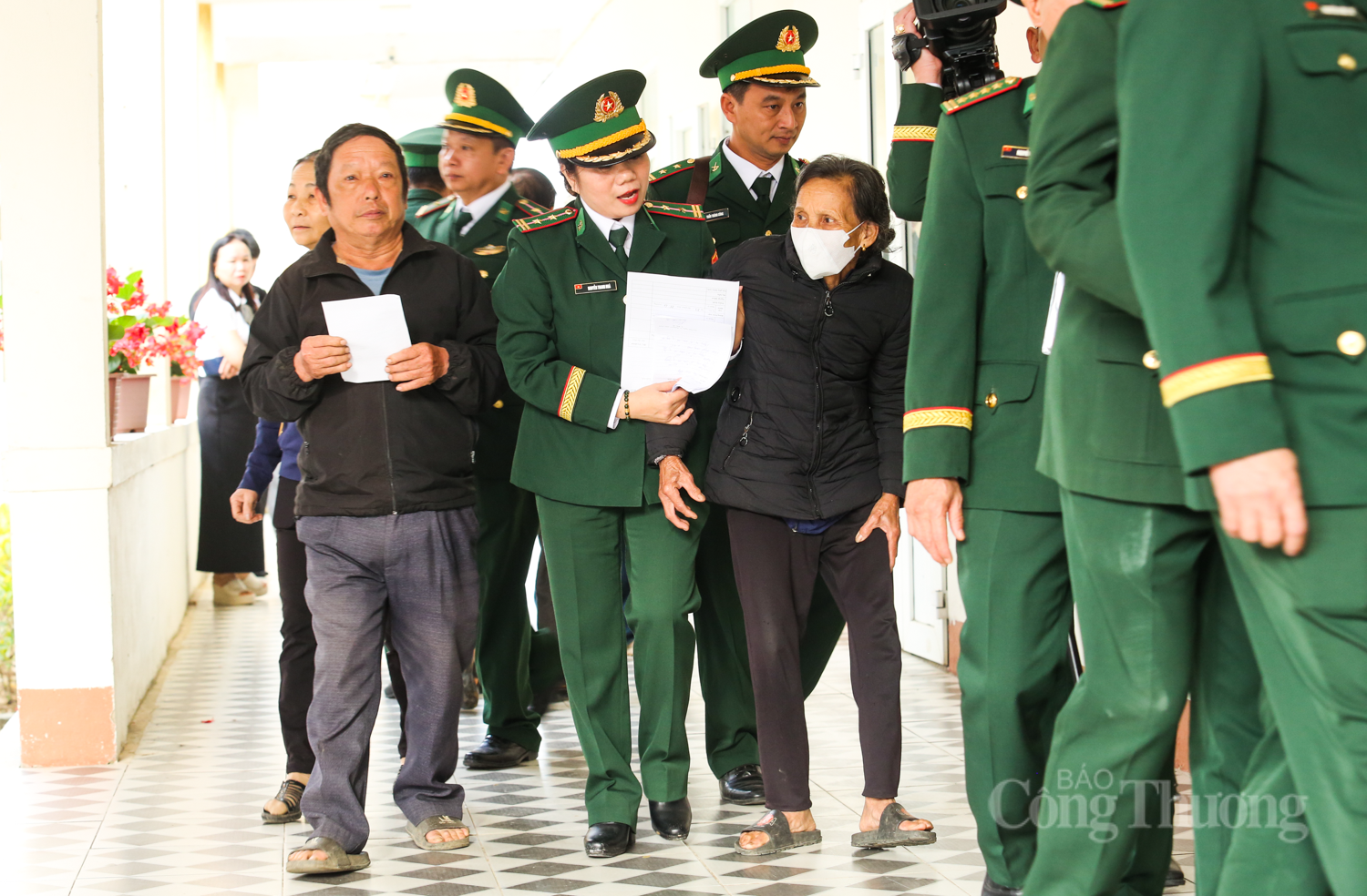 Ấm tình quân dân nơi biên giới Hà Tĩnh - 11