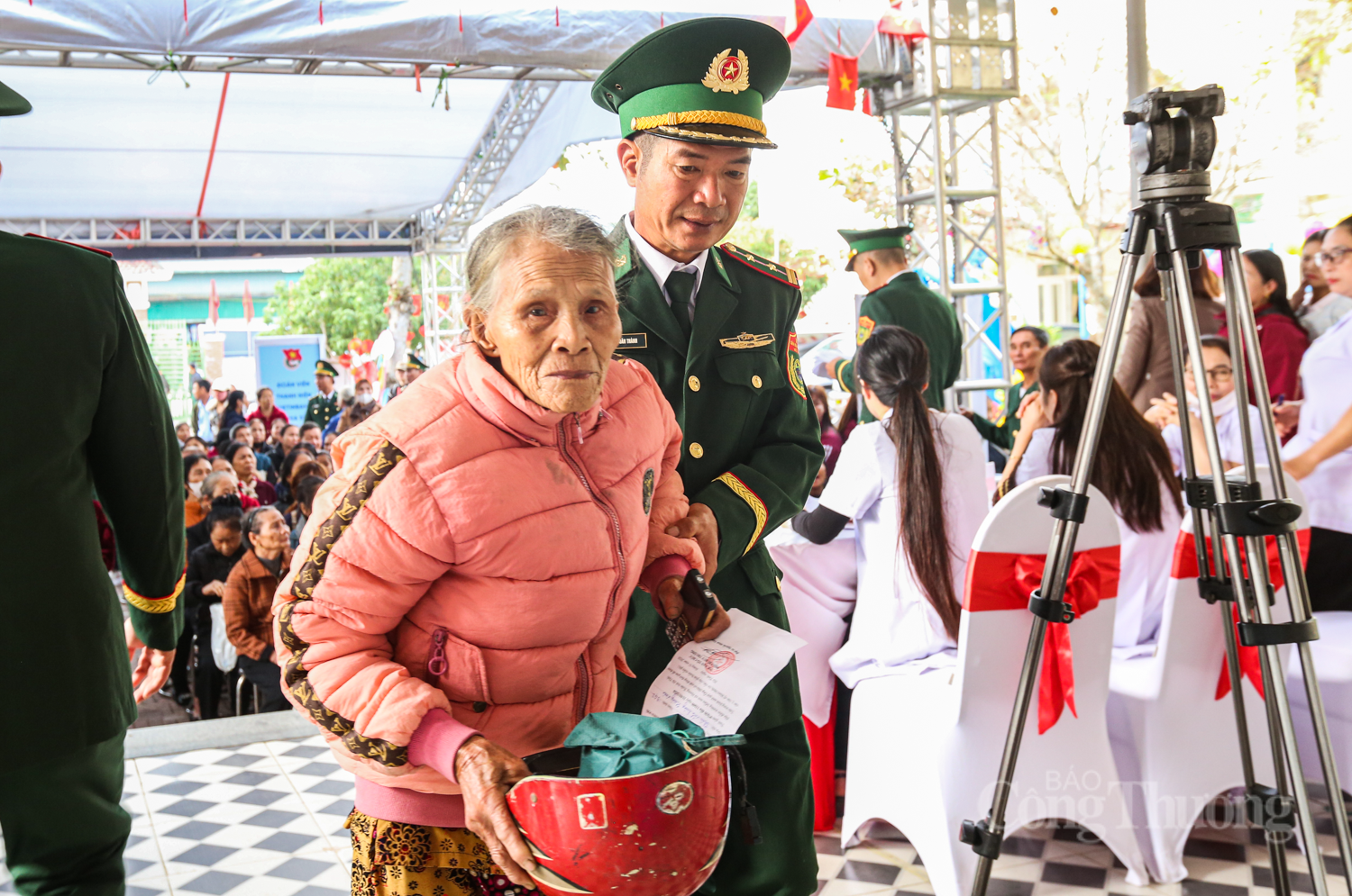 Ấm tình quân dân nơi biên giới Hà Tĩnh - 15