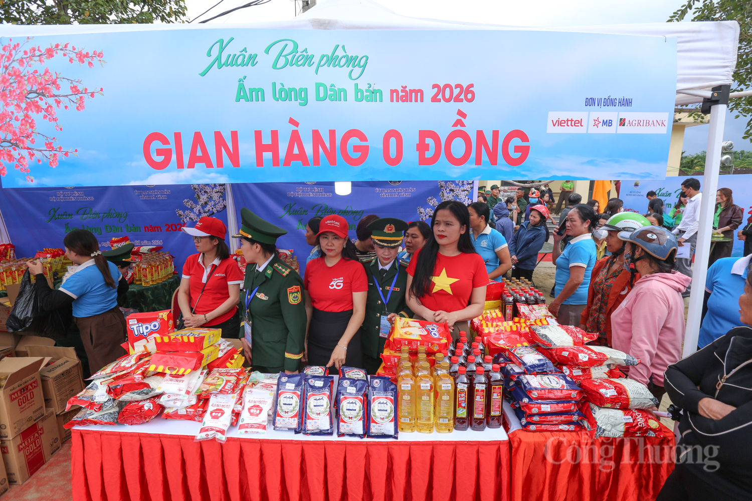 Ấm tình Xuân Biên phòng tại vùng cao Hà Tĩnh - 4