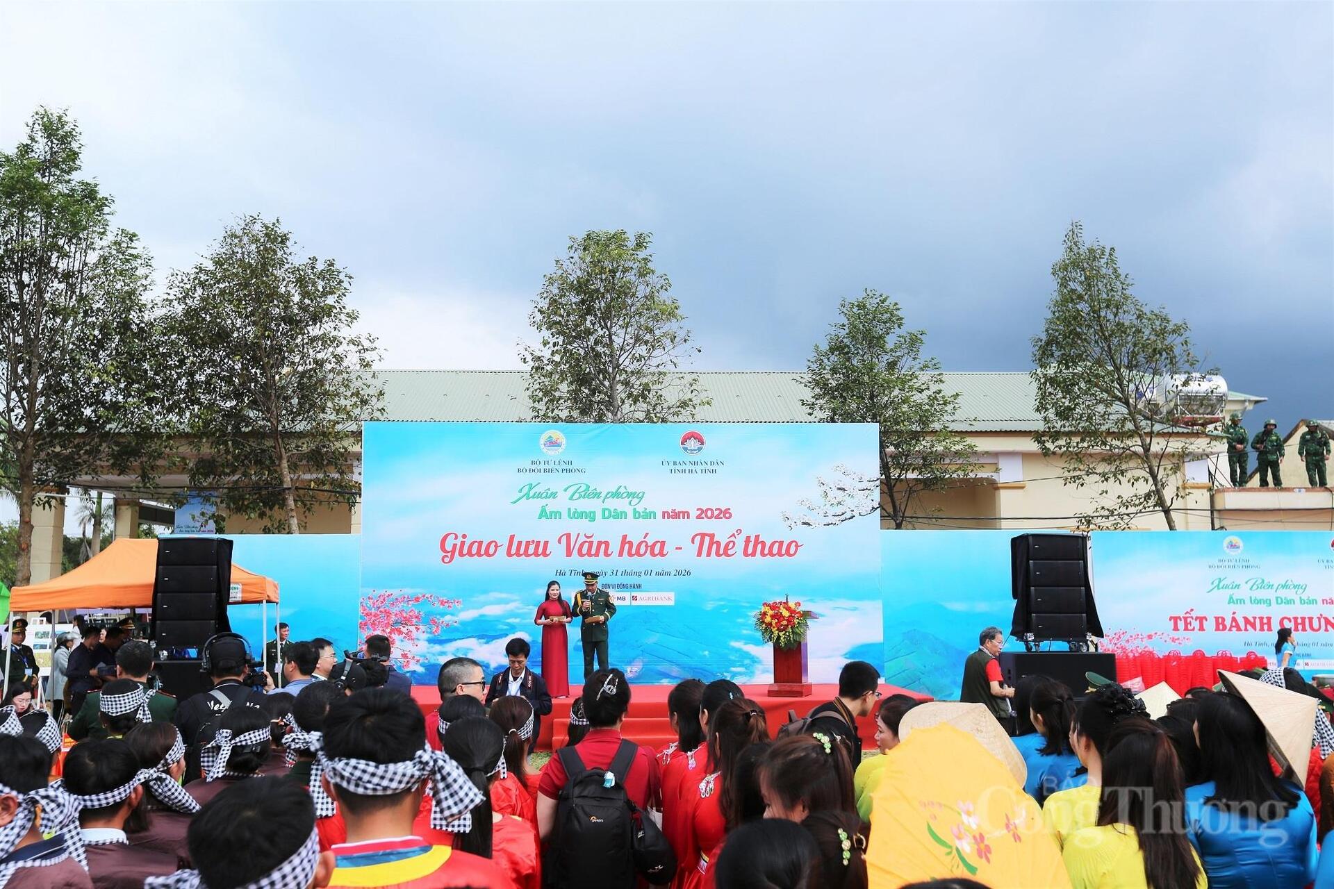 Khai mạc chương trình “Xuân Biên phòng ấm lòng dân bản" tại Hà Tĩnh - 1