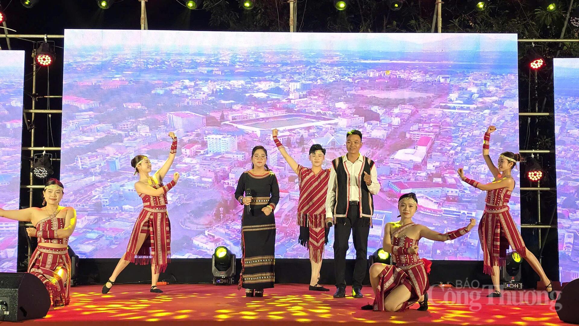 Gia Lai: Tiềm năng của mô hình phố đêm - 11