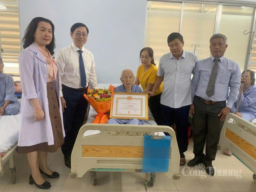 Lâm Đồng: Nhiều hoạt động sôi nổi chào mừng 96 năm Ngày thành lập Đảng - 9