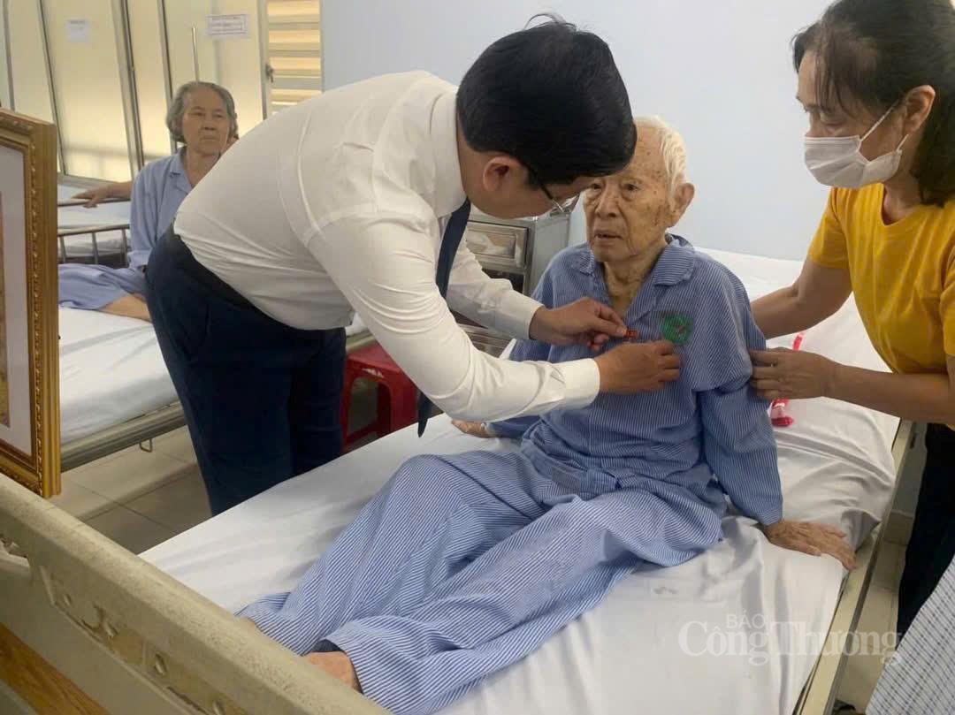 Lâm Đồng: Nhiều hoạt động sôi nổi chào mừng 96 năm Ngày thành lập Đảng - 8