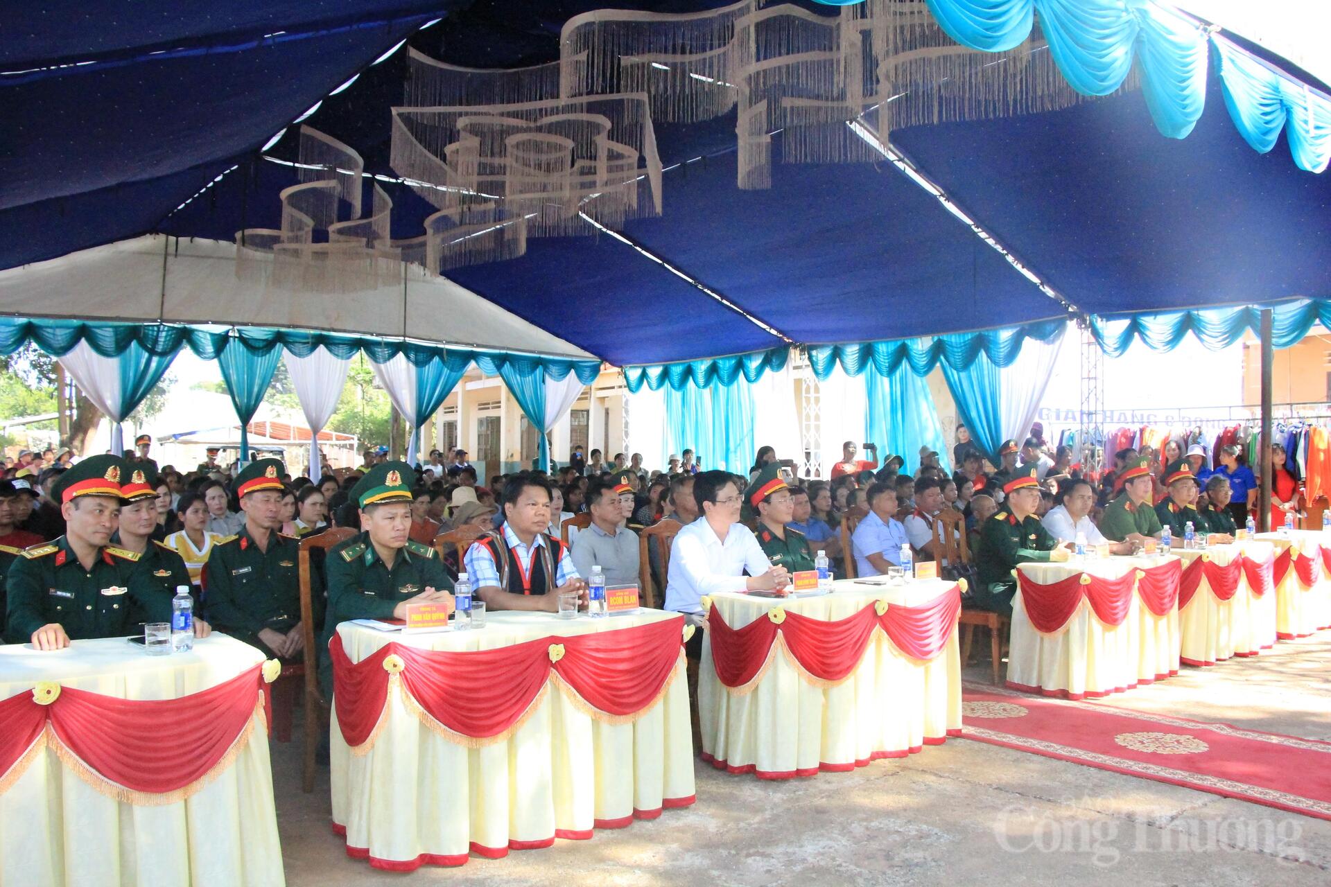 Gia Lai: Chăm lo Tết cho đồng bào biên giới Ia O - 8