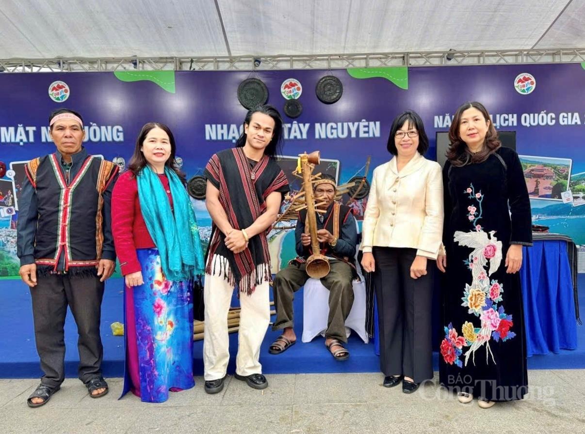 Bản giao hưởng 'rừng xanh, biển biếc' chào đón du khách đến Gia Lai - 1