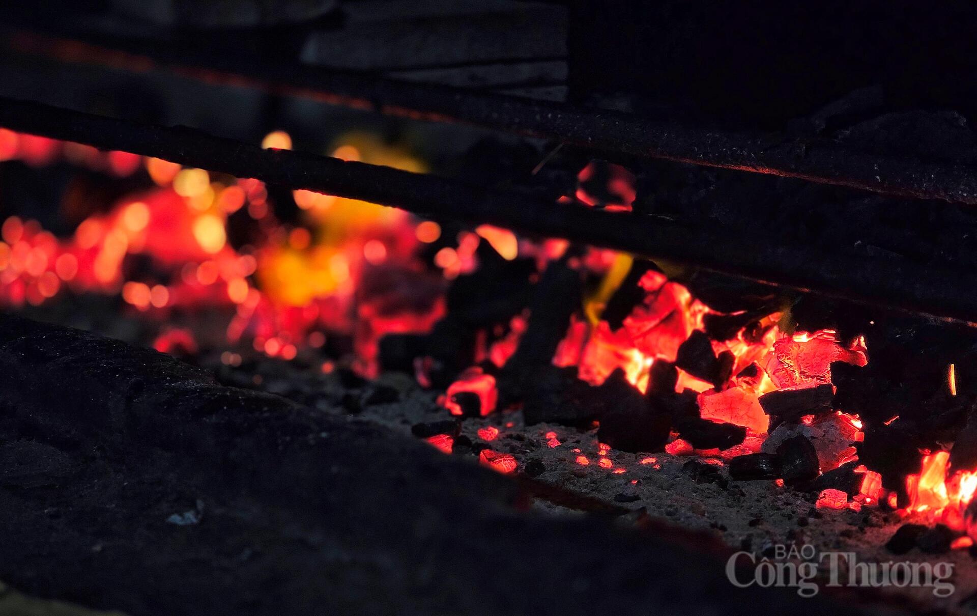 Nghề 'hun mắt' hái ra tiền ở thủ phủ cá nướng Hà Tĩnh - 13