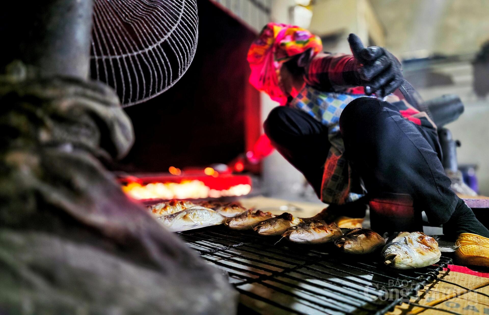 Nghề 'hun mắt' hái ra tiền ở thủ phủ cá nướng Hà Tĩnh - 6