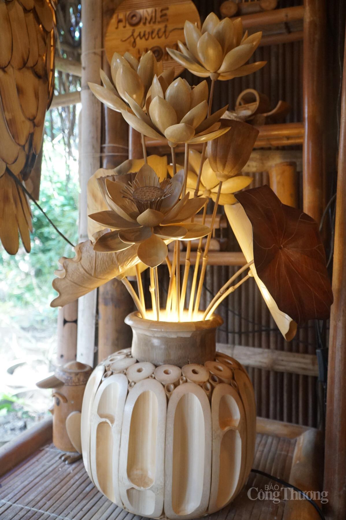 Nghệ nhân Hội An nâng tầm tre Việt - 2