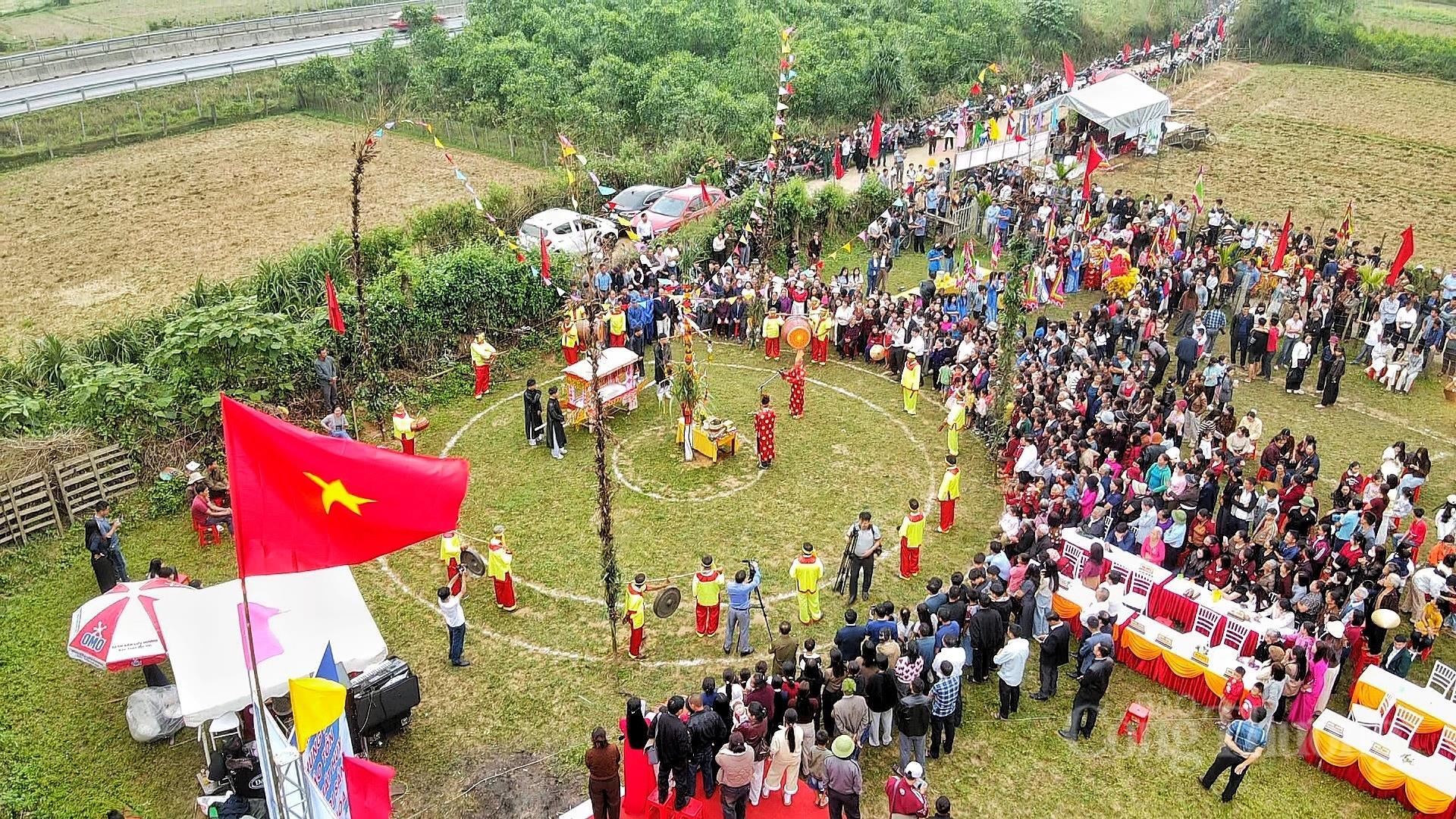 Độc đáo Lễ hội Tìm trâu và mở cửa rừng ở Hà Tĩnh - 1