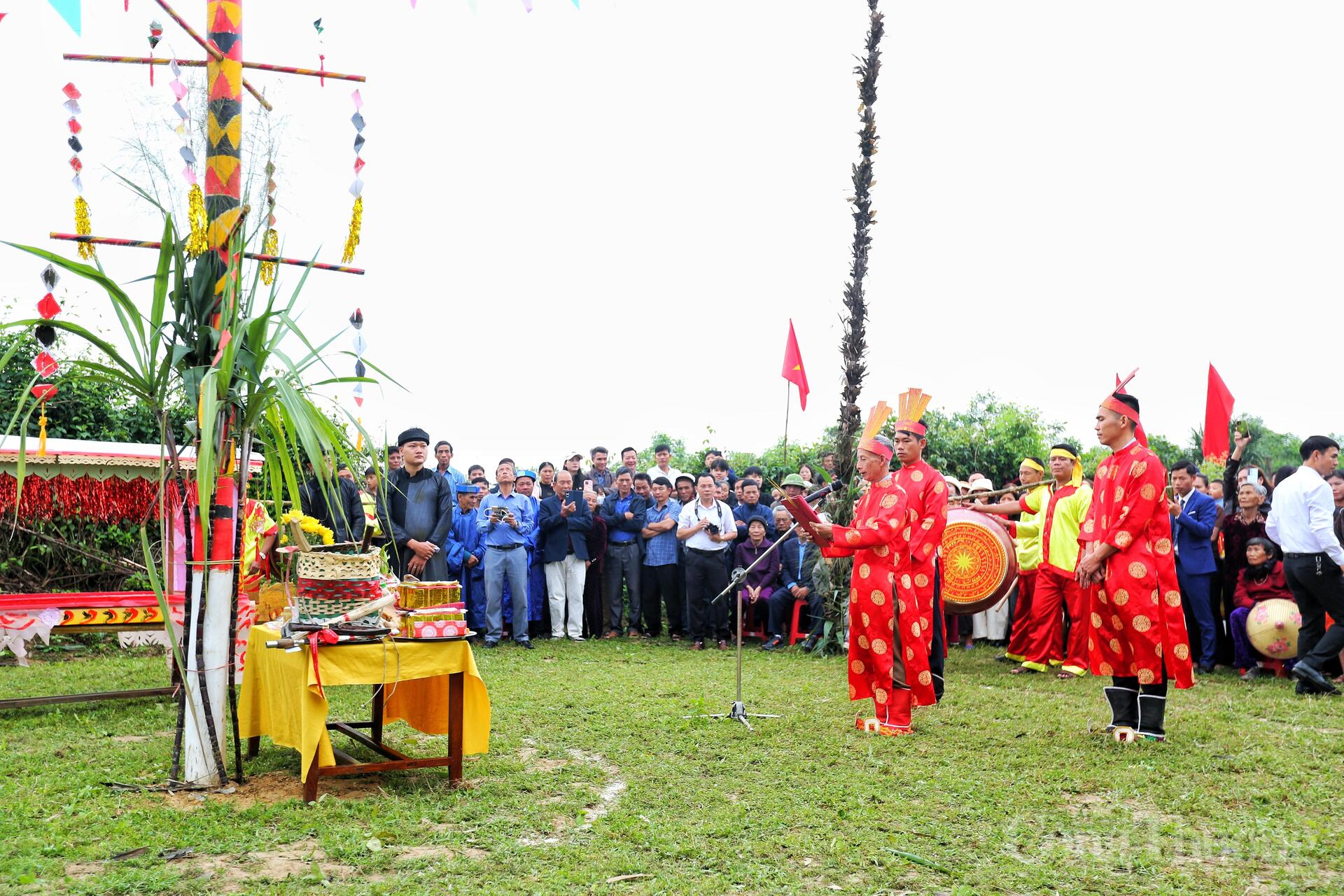 Độc đáo Lễ hội Tìm trâu và mở cửa rừng ở Hà Tĩnh - 11