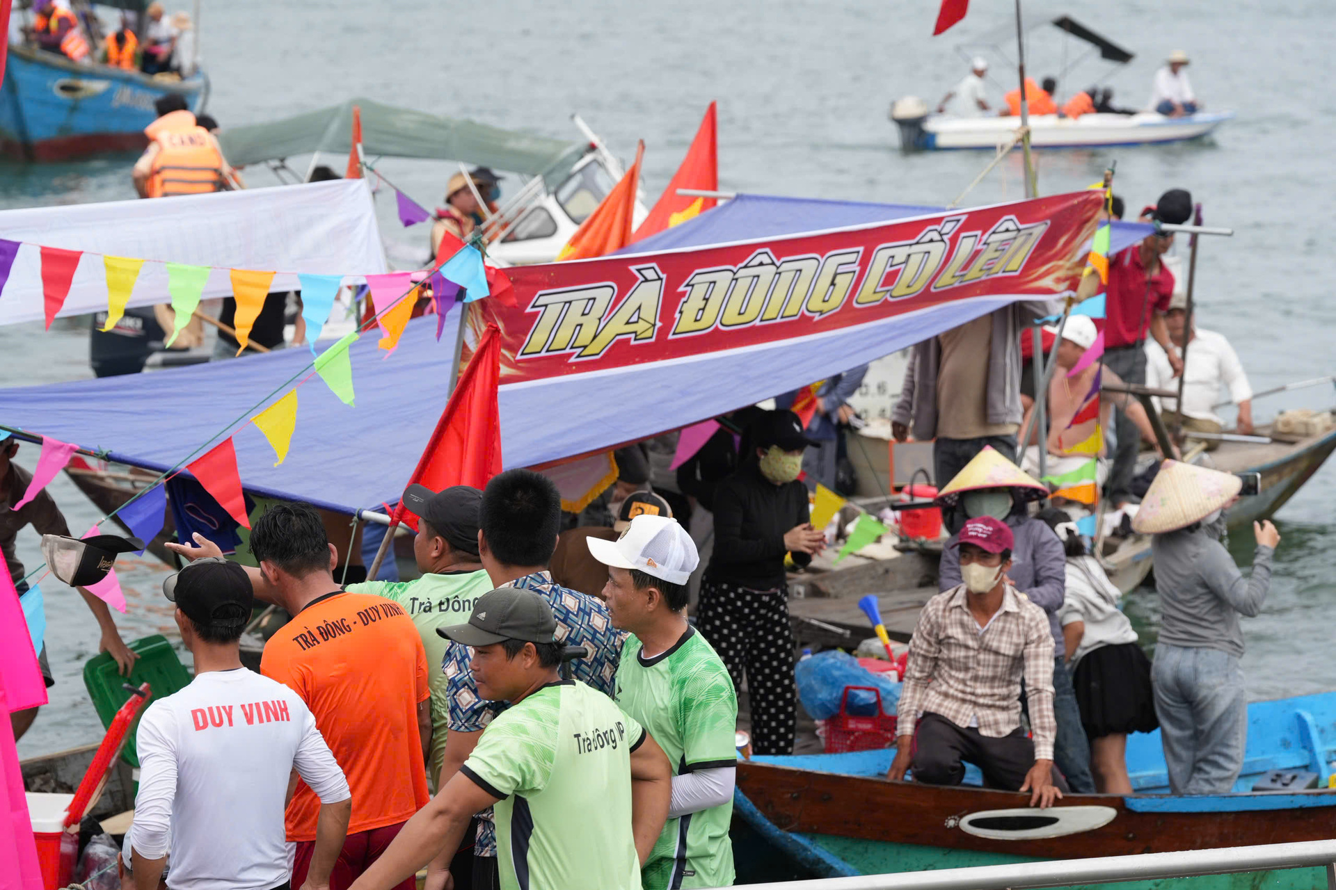 Đà Nẵng: Sôi nổi giải đua thuyền truyền thống đầu xuân - 17