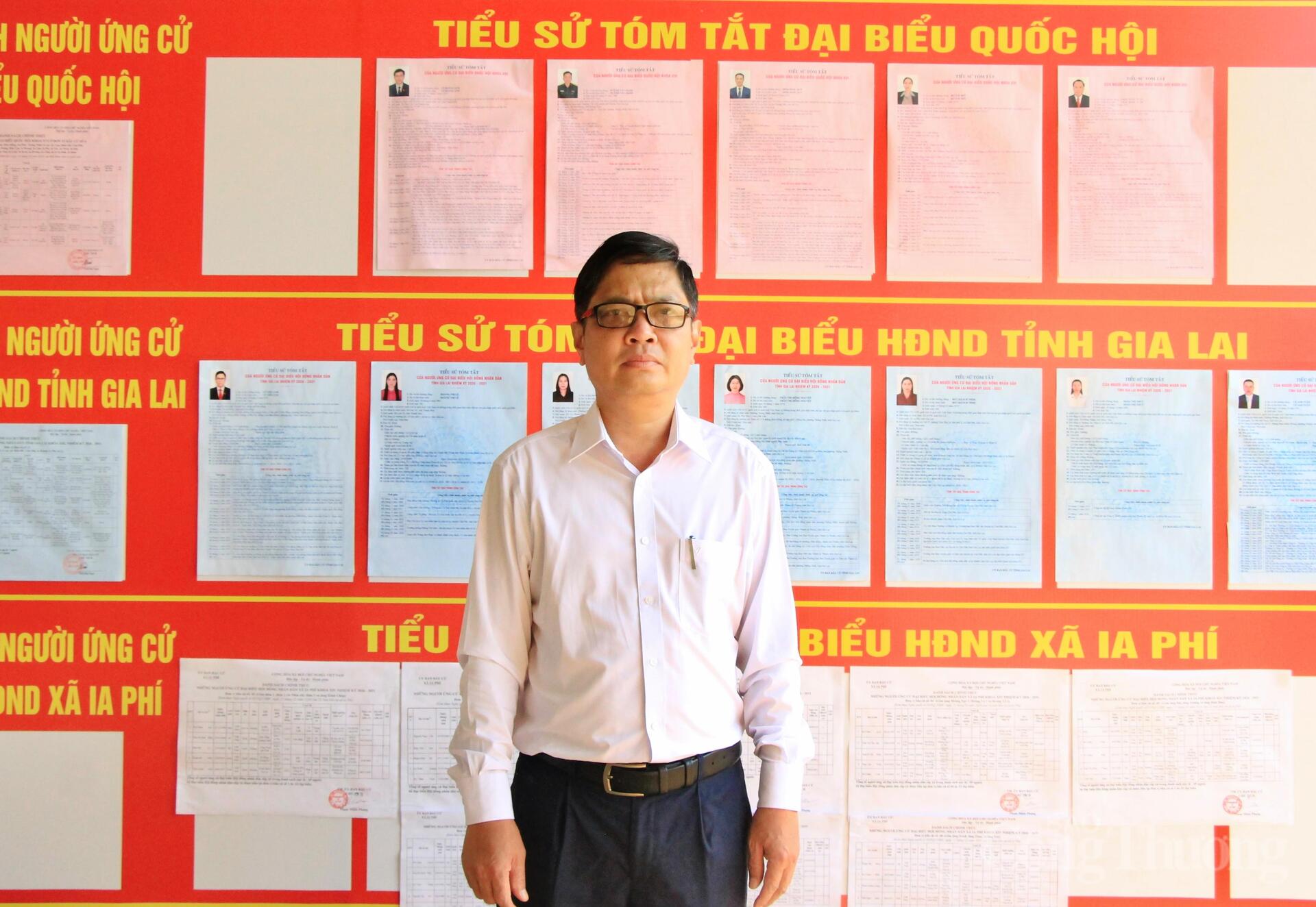 Ông Phạm Minh Phụng - Bí thư Đảng ủy xã, Chủ tịch Ủy ban Bầu cử xã Ia Phí. Ảnh: Hiền Mai