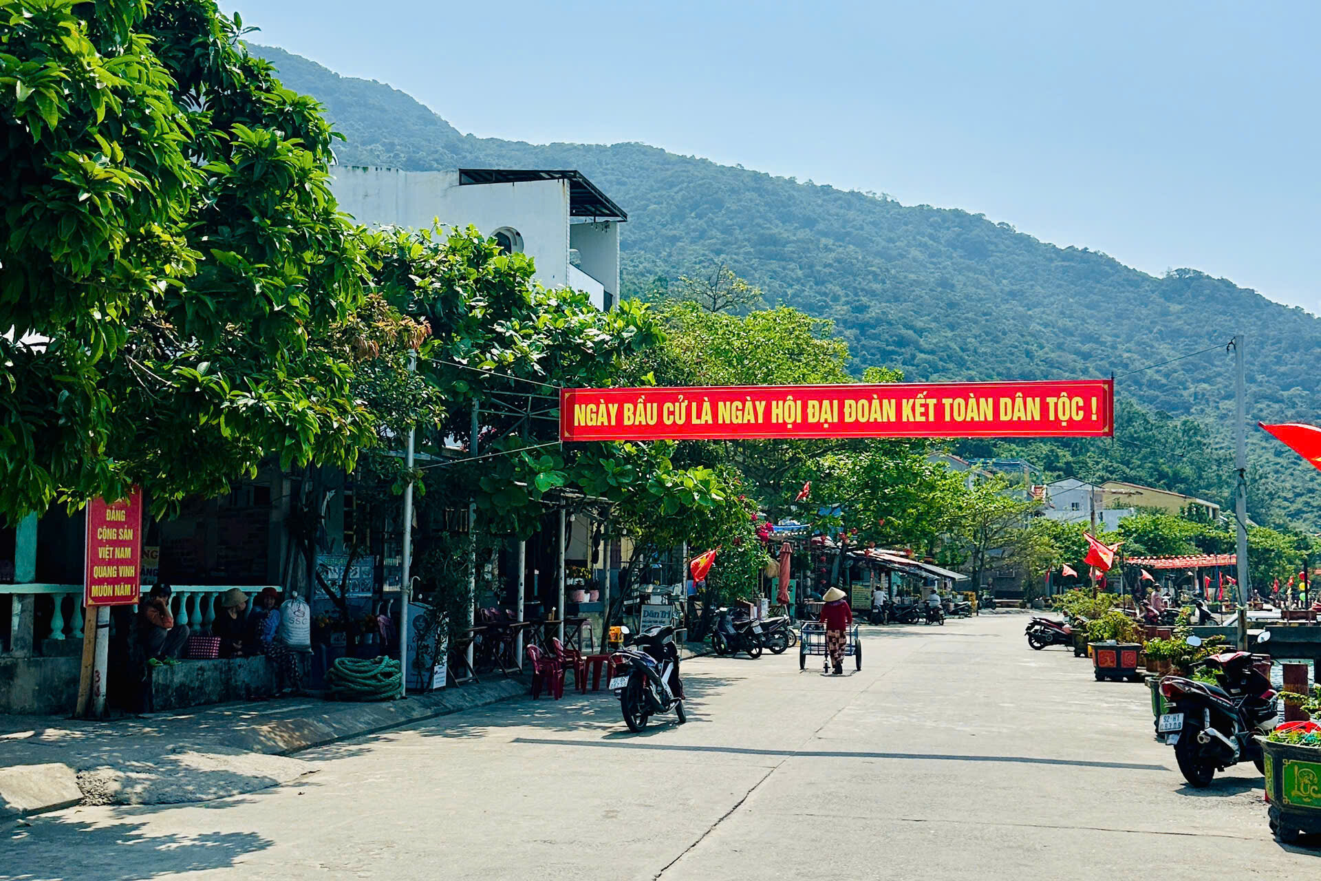 Đà Nẵng: Từ miền núi đến đảo tiền tiêu hướng về ngày hội non sông - 15