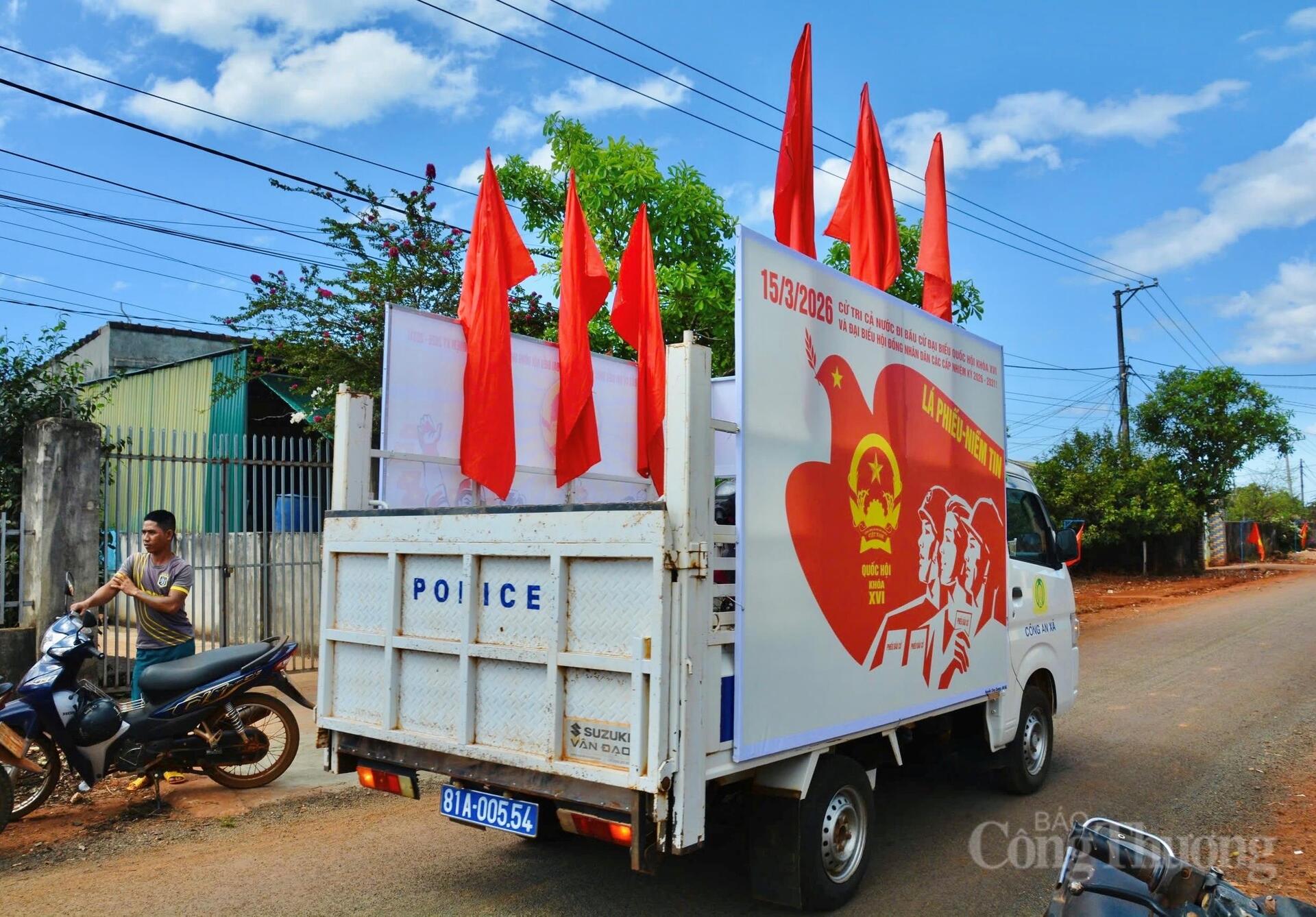 Ngày bầu cử ở vùng đất biên cương - 9