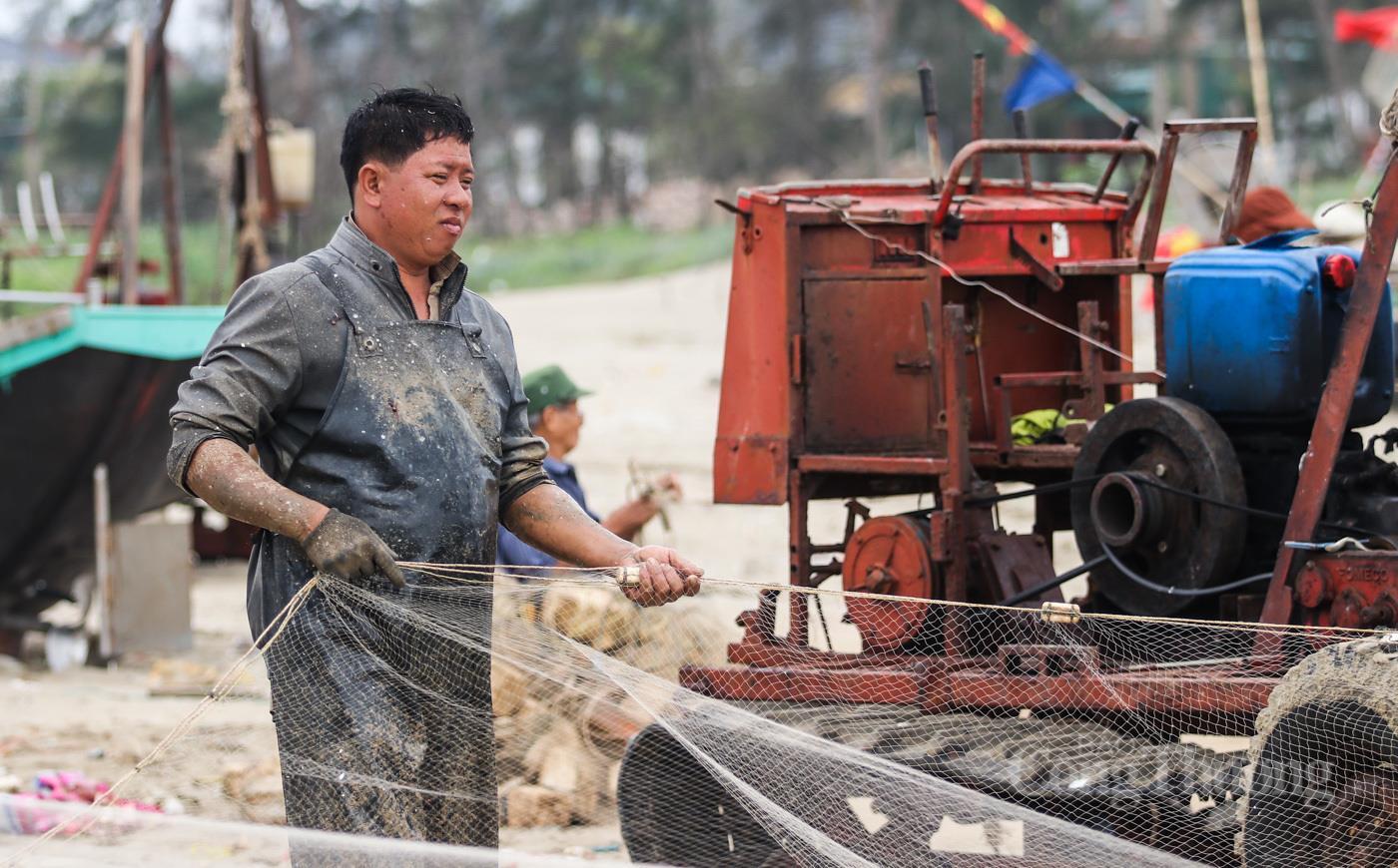 Ngư dân Hà Tĩnh phấn khởi trúng đậm 'lộc biển' - 5