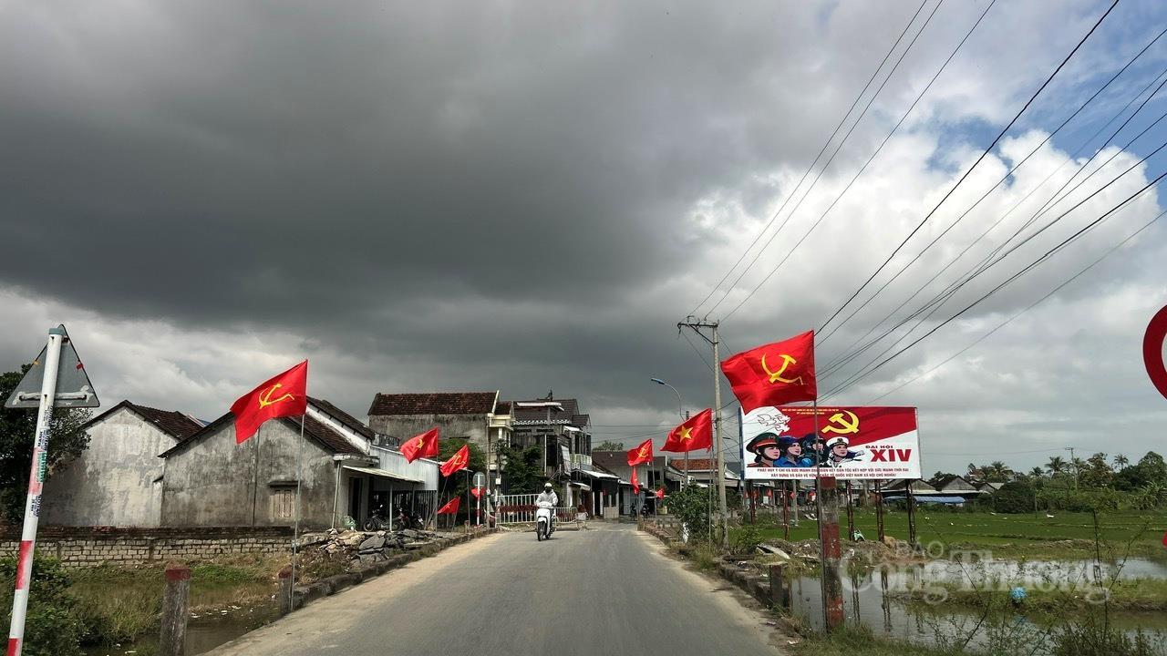 Đường dẫn vào trung tâm xã Hoà Thịnh