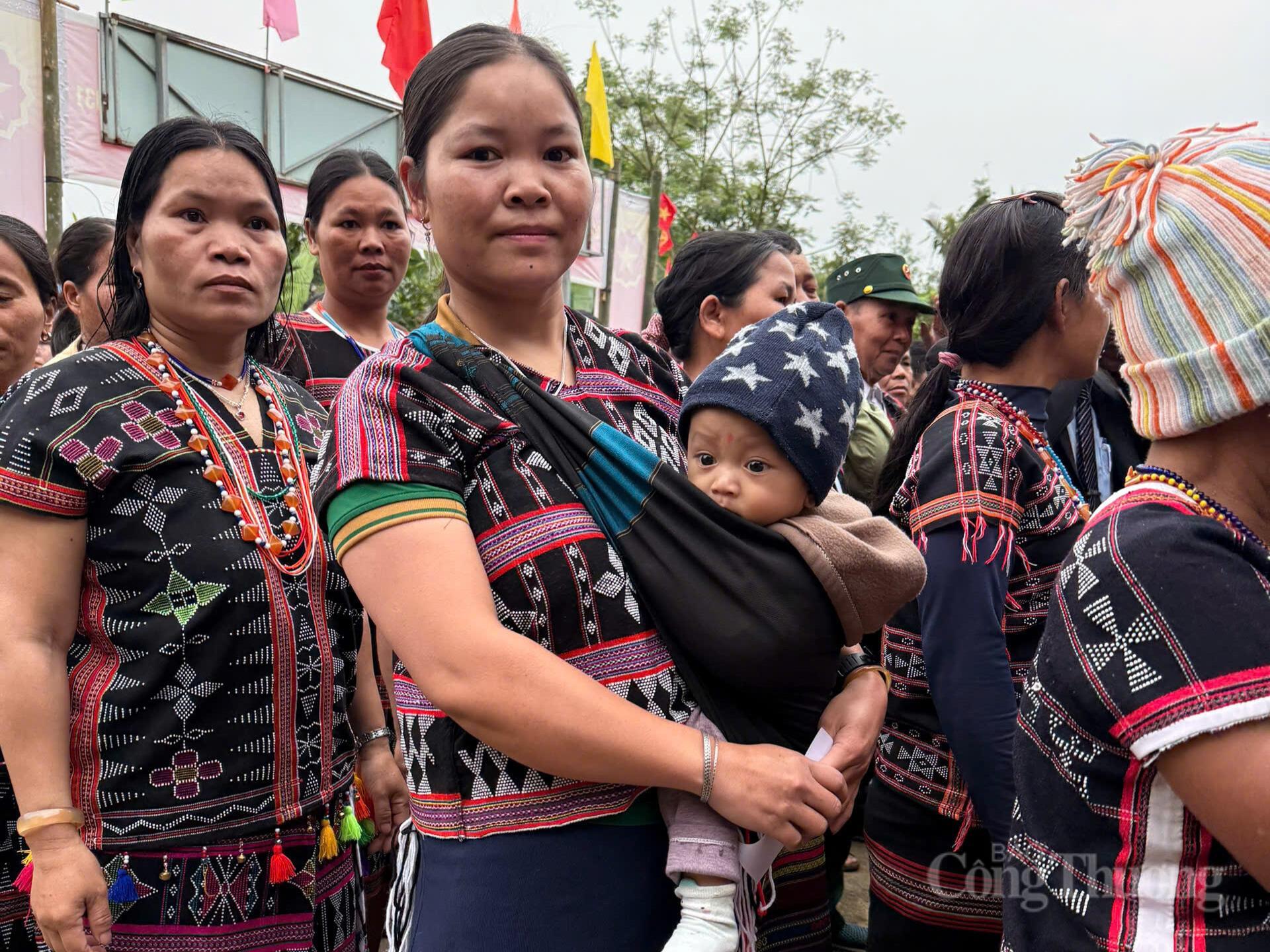 Một số hình ảnh cử tri Đà Nẵng tham gia bầu cử - 18