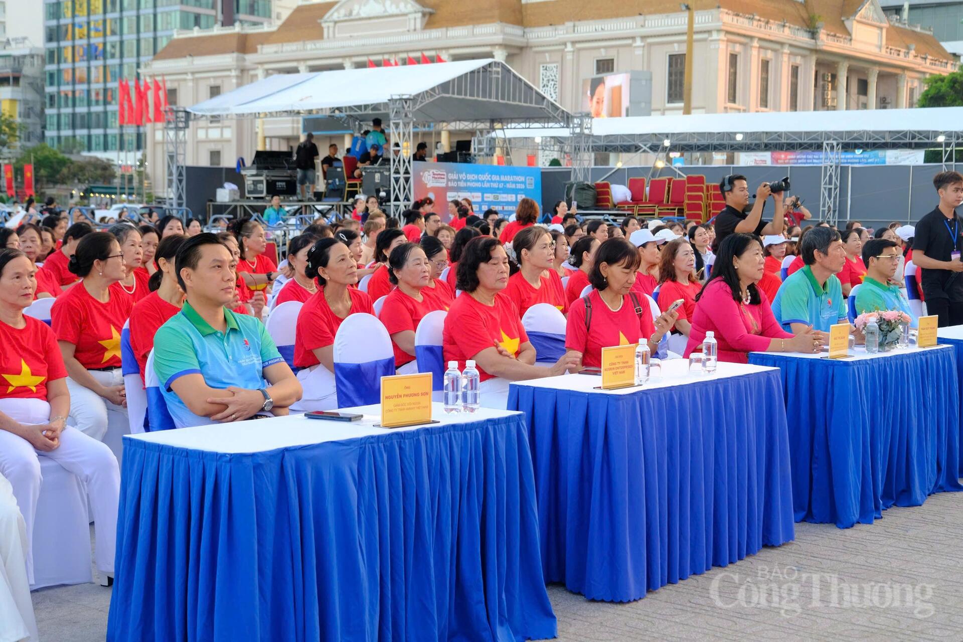 Các đại biểu tham dự chương trình. Ảnh: Lê Sơn