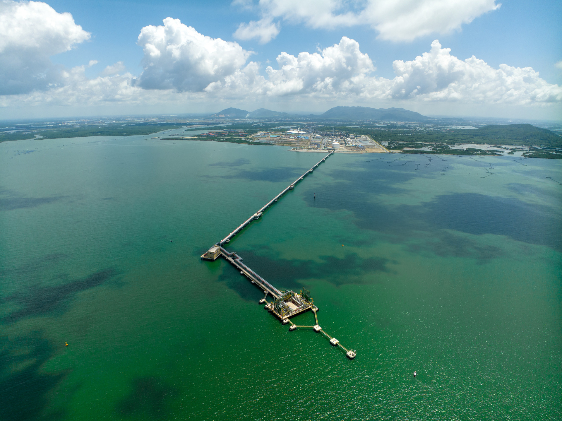 Sức sống mới tại tổ hợp hóa dầu tích hợp hoàn chỉnh đầu tiên, lớn nhất Việt Nam - 9