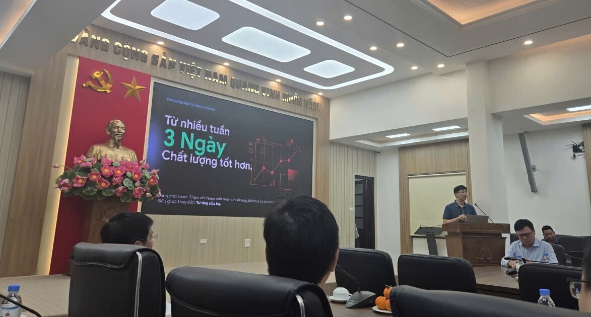 Thực tế cho thấy năng suất lao động có thể tăng lên vài trăm phần trăm. Những công việc trước đây mất 3 - 4 tuần, nay chỉ cần tối đa 3 ngày để hoàn thiện. Ảnh: Nguyên Khánh.