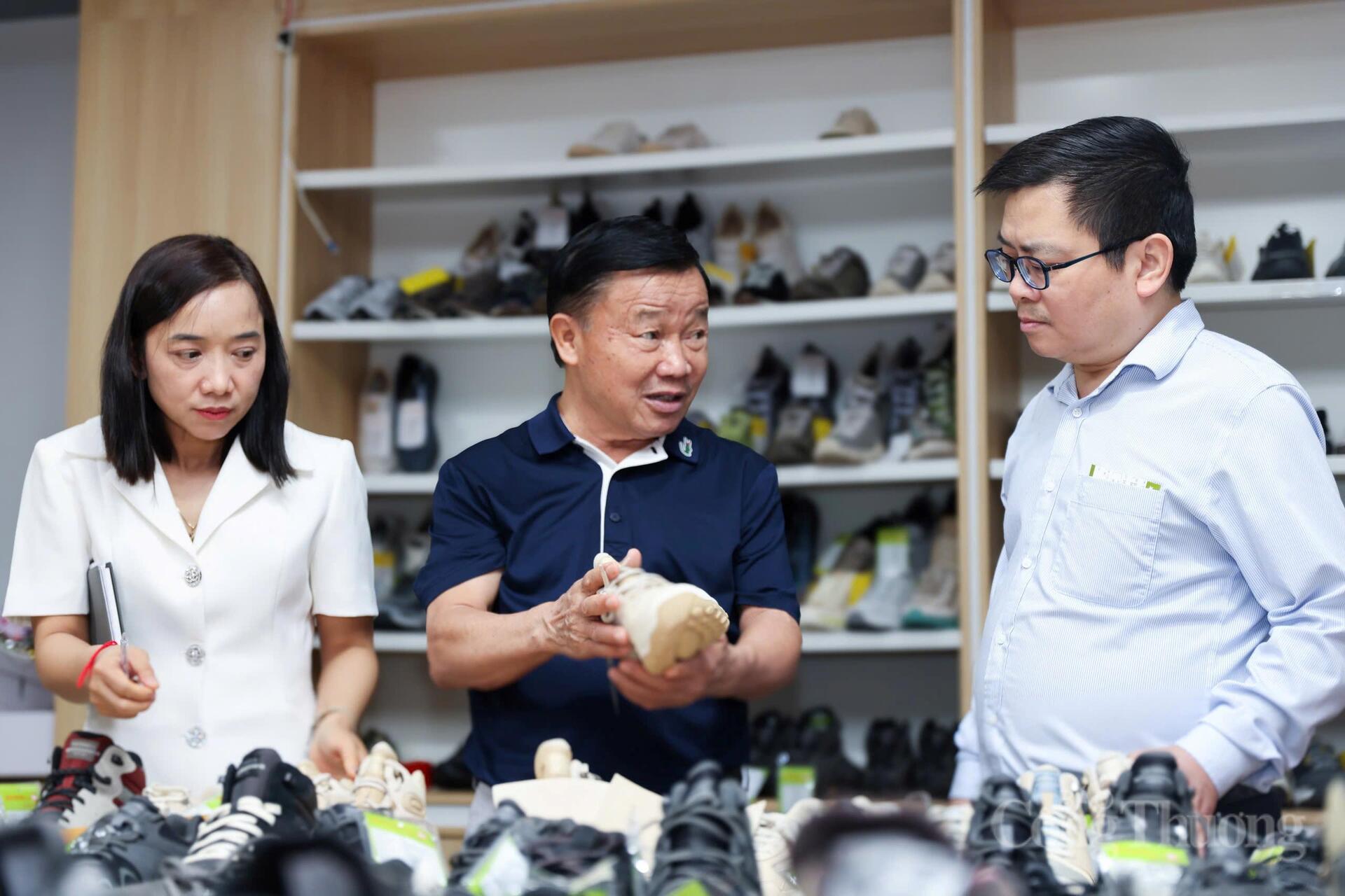 Thứ trưởng Trương Thanh Hoài làm việc với Hiệp hội Da giày – Túi xách Việt Nam - 8