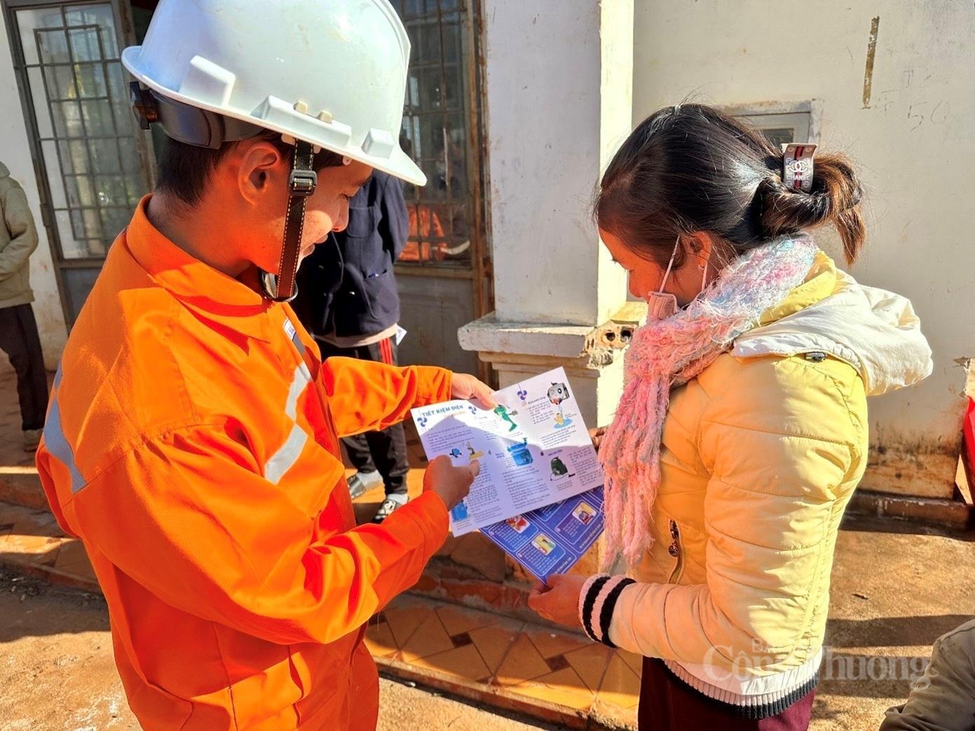 Thu hẹp khoảng cách 'chủ trương - thực tiễn' trong tiết kiệm điện - 3