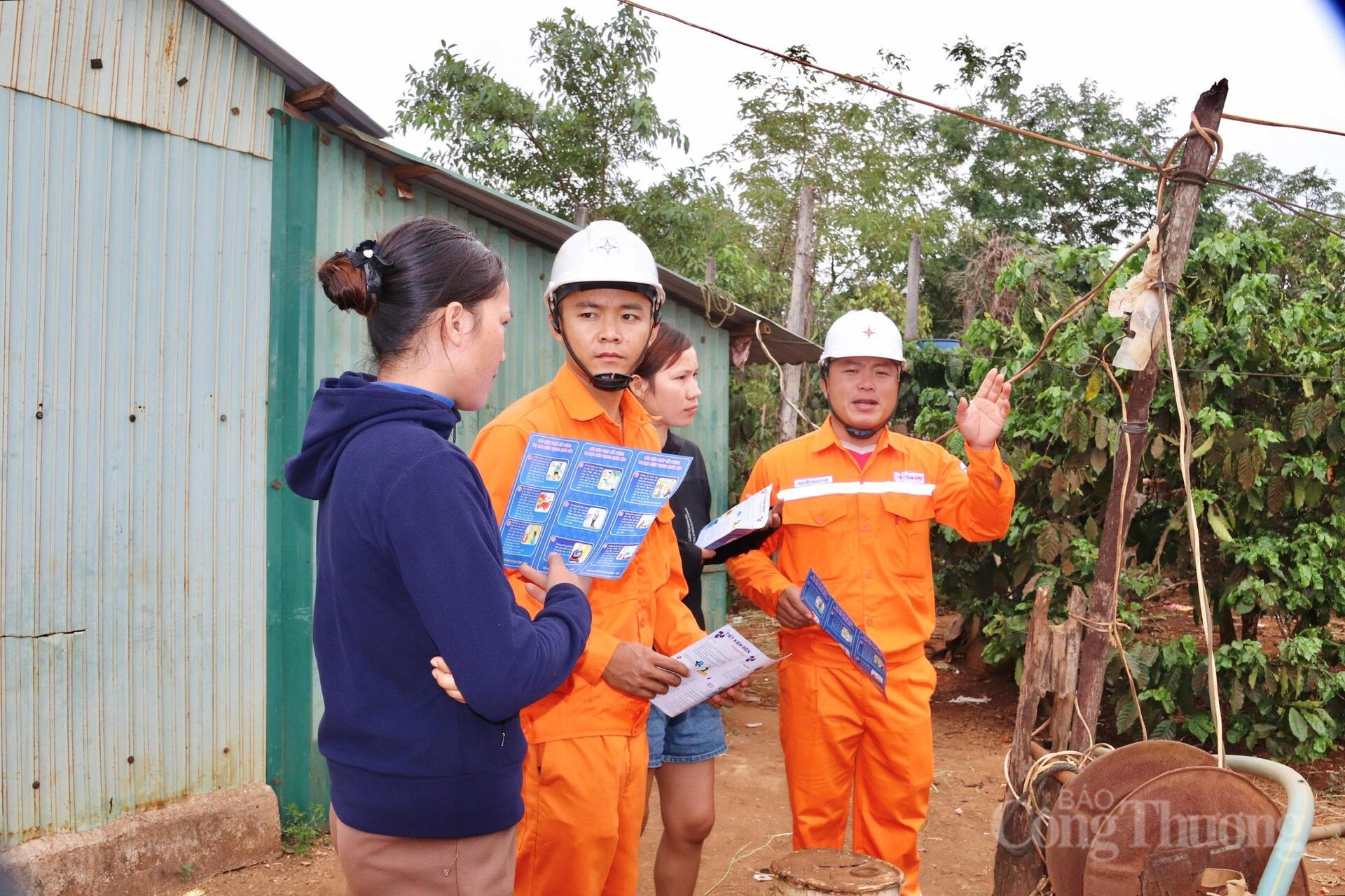 Thu hẹp khoảng cách 'chủ trương - thực tiễn' trong tiết kiệm điện - 1