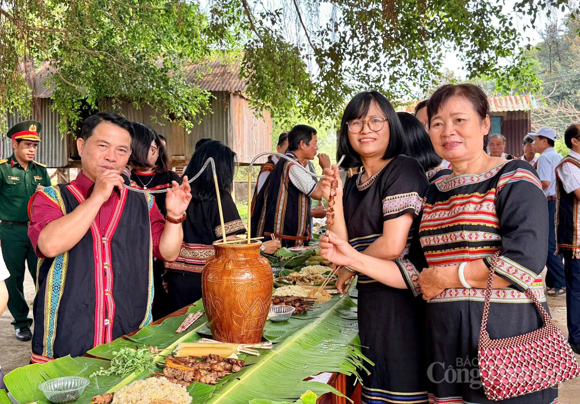 Đặc sắc nghi lễ cưới hỏi truyền thống của người Jrai - 14