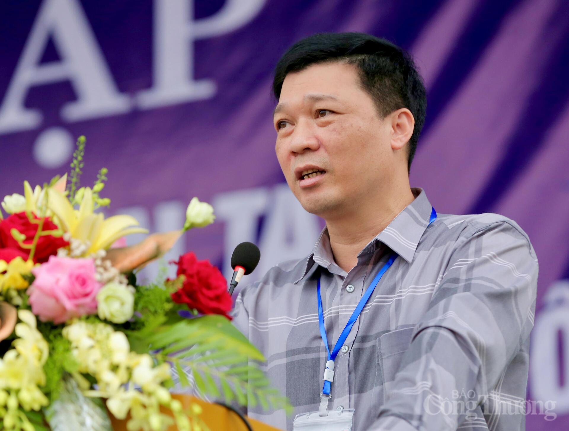 Ngành điện Thanh Hóa chủ động trước bão lũ, giữ dòng điện thông suốt - 2