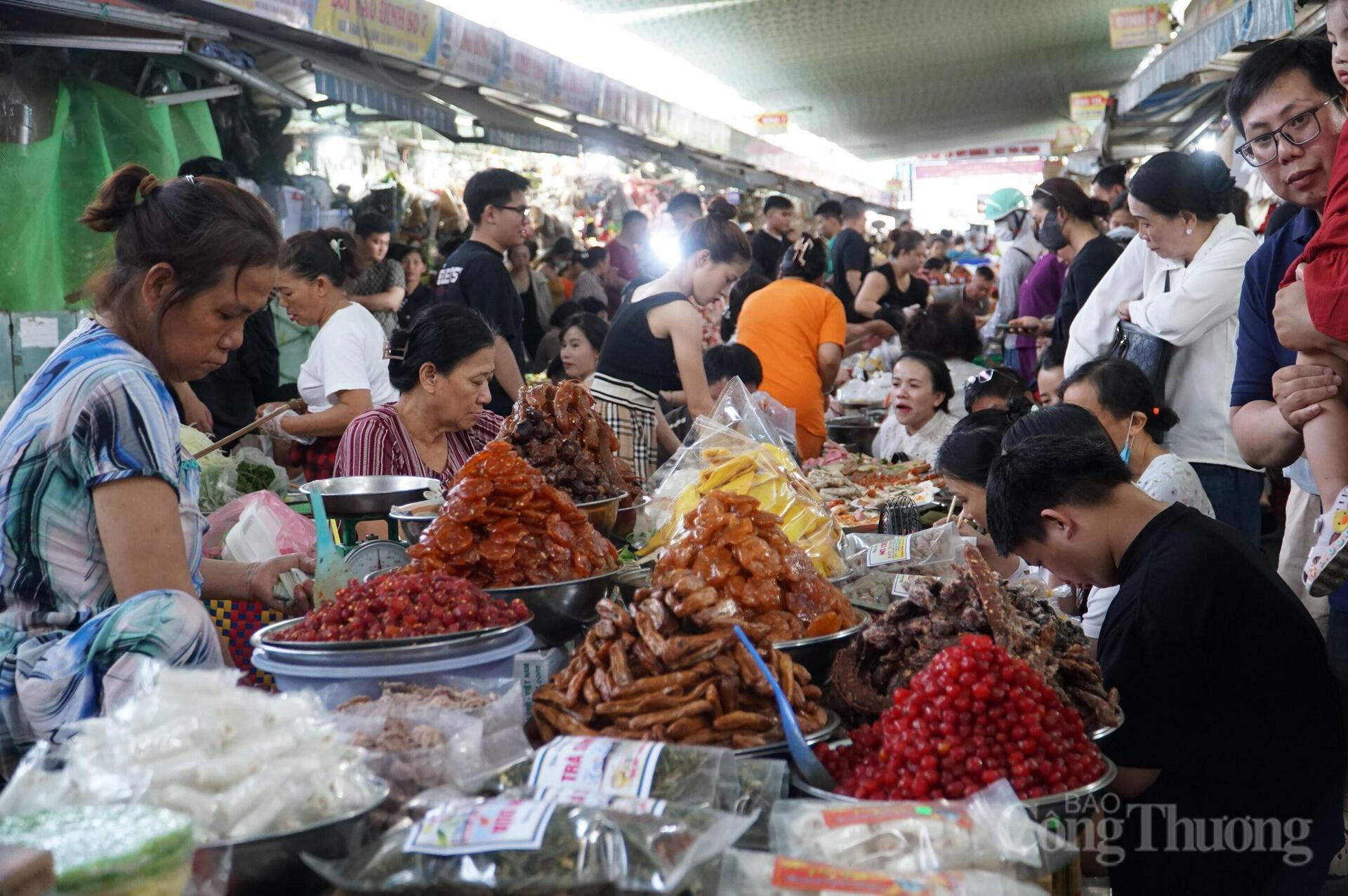 Sôi động chợ du lịch Đà Nẵng dịp Giỗ Tổ Hùng Vương - 10