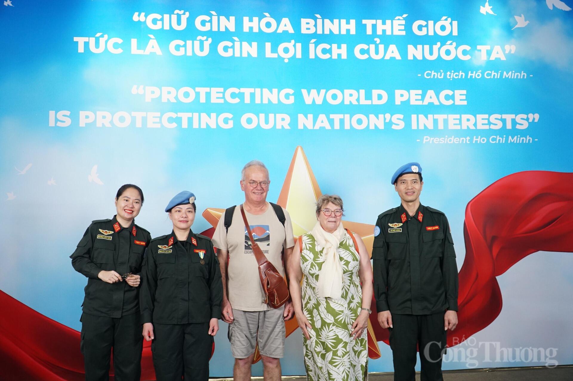 Đà Nẵng: Hàng chục nghìn người dân trải nghiệm triển lãm 'Tổ quốc bình yên' - 9